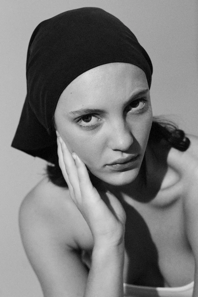 15_06_18_01Magazine_Shot_01_144_BW.jpg
