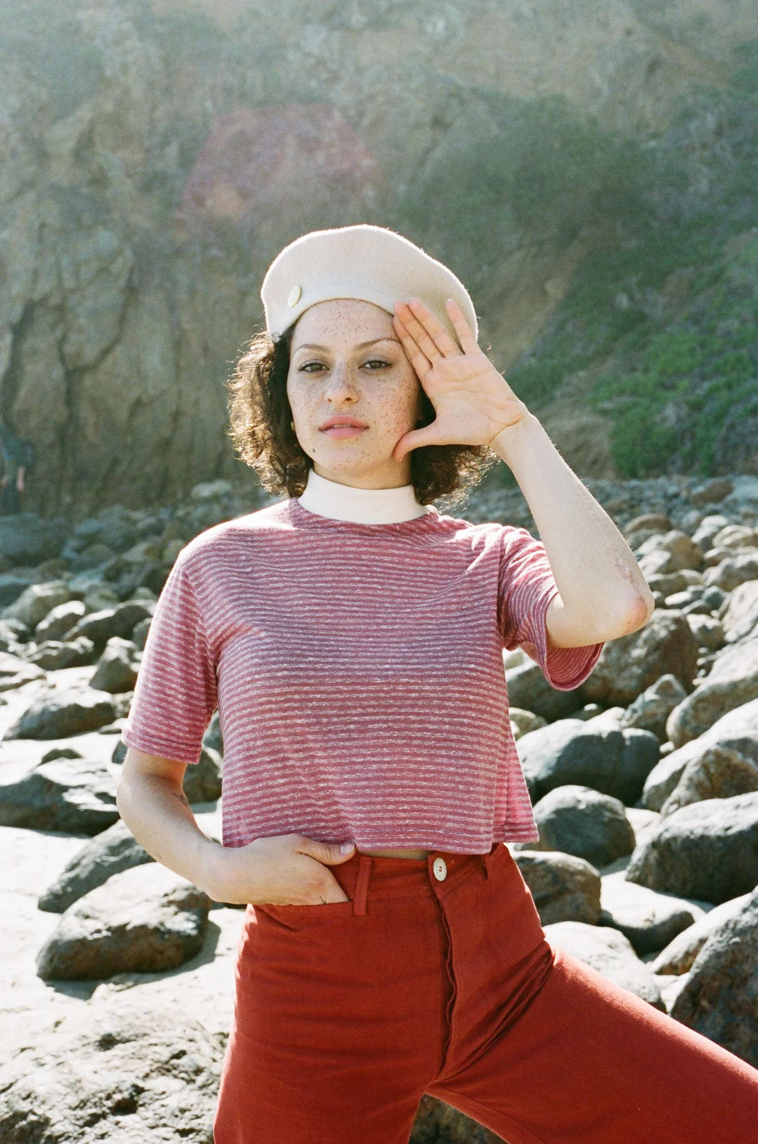 alia_shawkat_amber_mahoney_doria_santlofer_tidal_magazine_issue_5_008.jpg