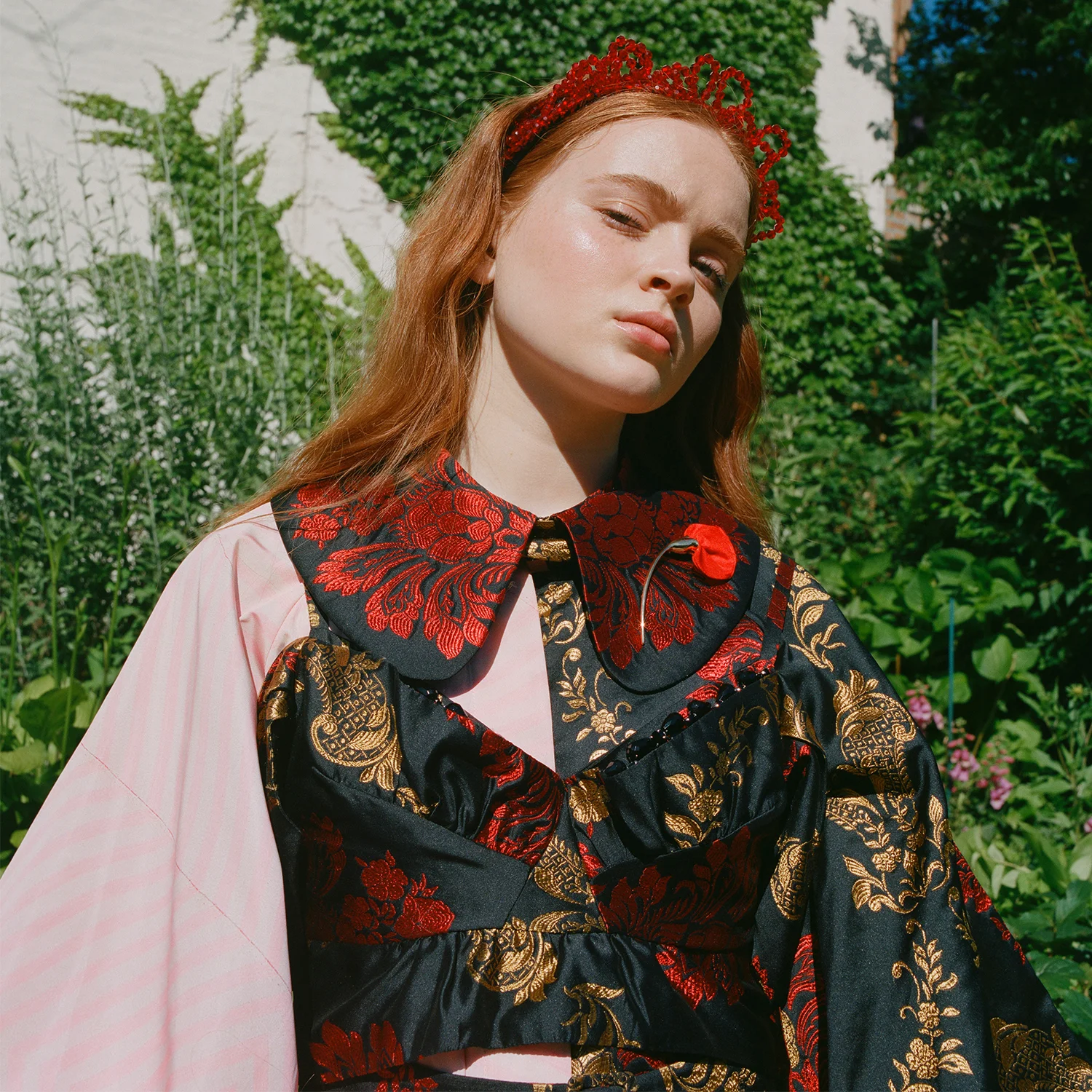 sadie-sink-5x5_0003_sadie_sink_amber_mahoney_008.jpg