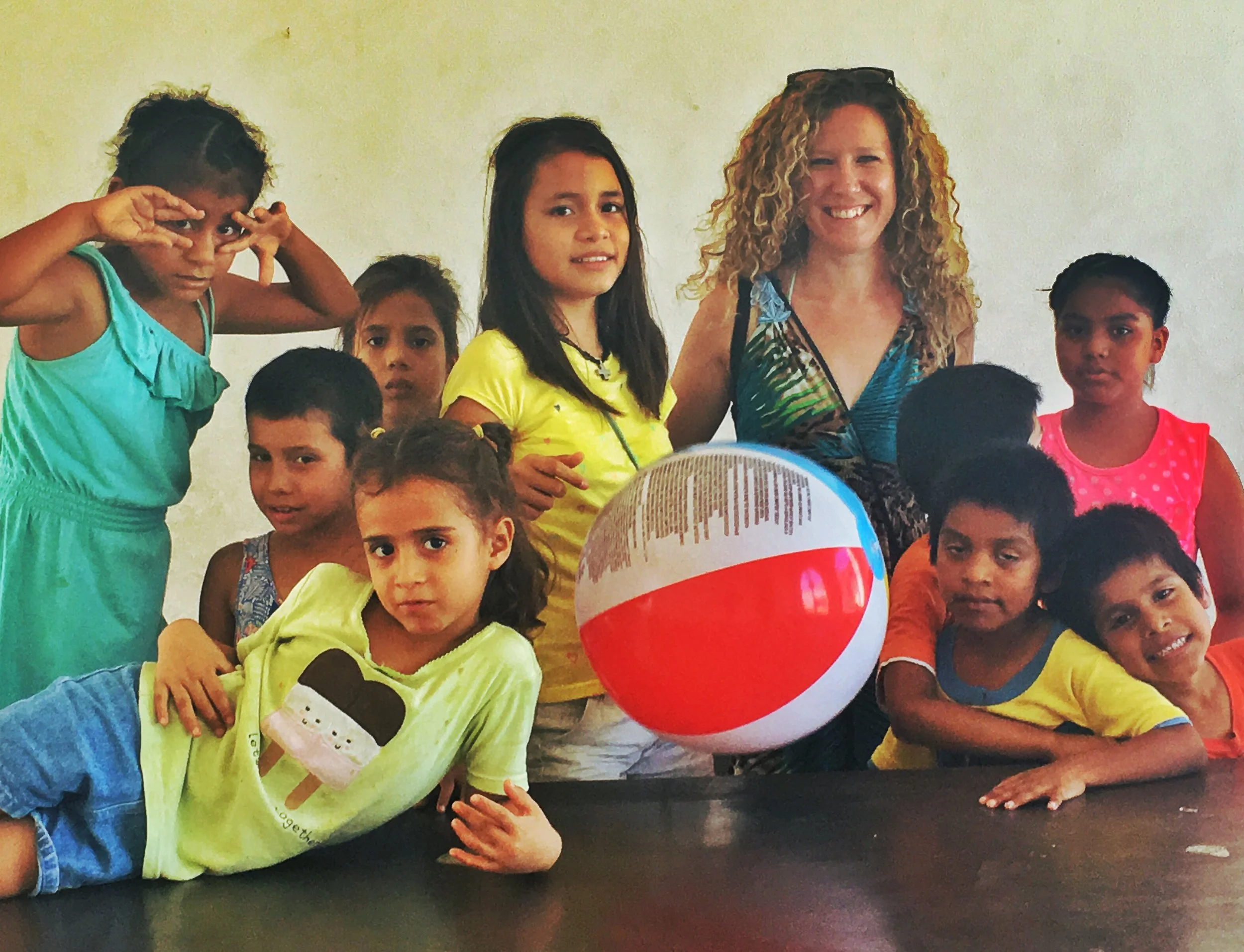 A day spent teaching English & playing with Snapchat at a local orphanage in North Vallarta