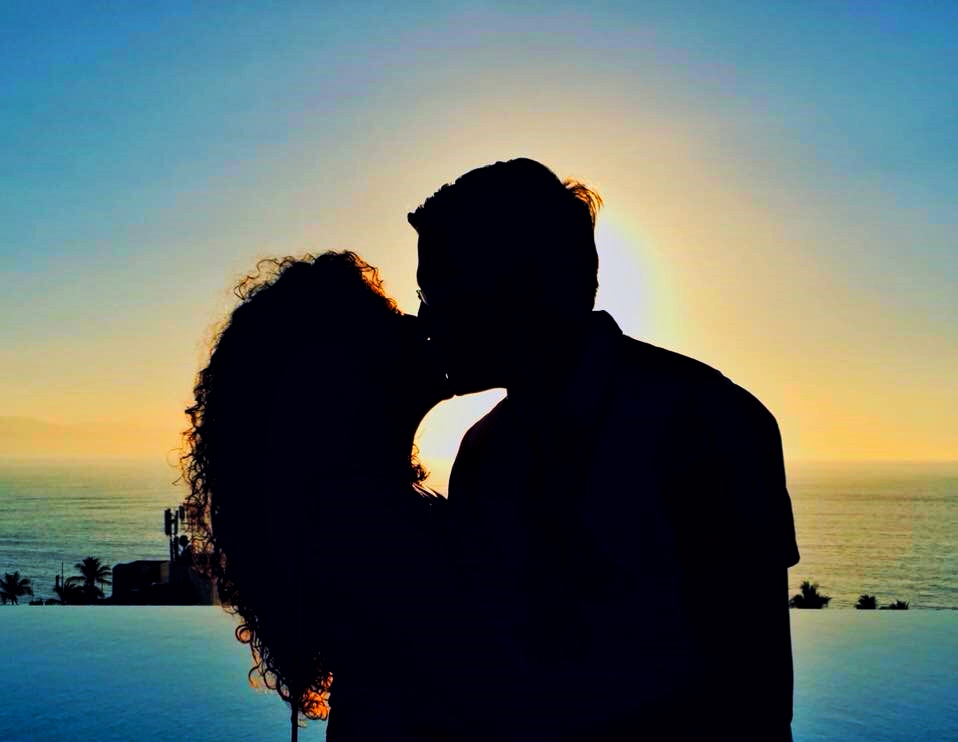 Honorable suicidio Pendiente 8 Most Romantic Valentines Day Experiences in Puerto Vallarta 2019 — My  Deztination