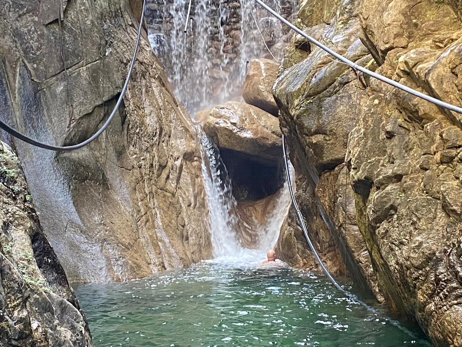 41054FD8-F1F1-4A45-8652-F59D2124BC31