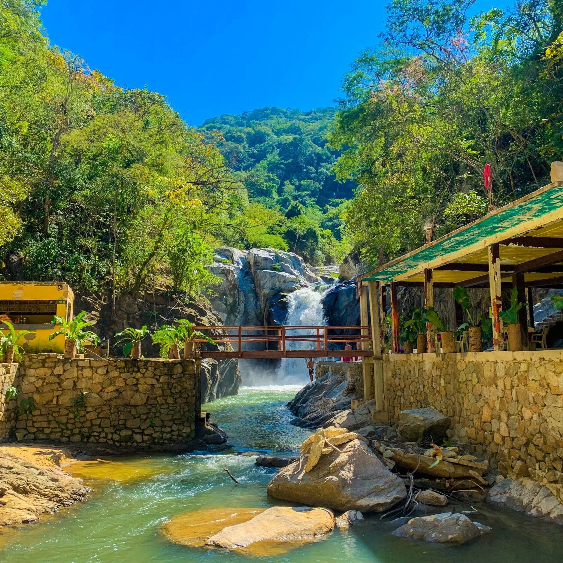 FCED0AAB-A776-4CC0-8674-2742B0078051