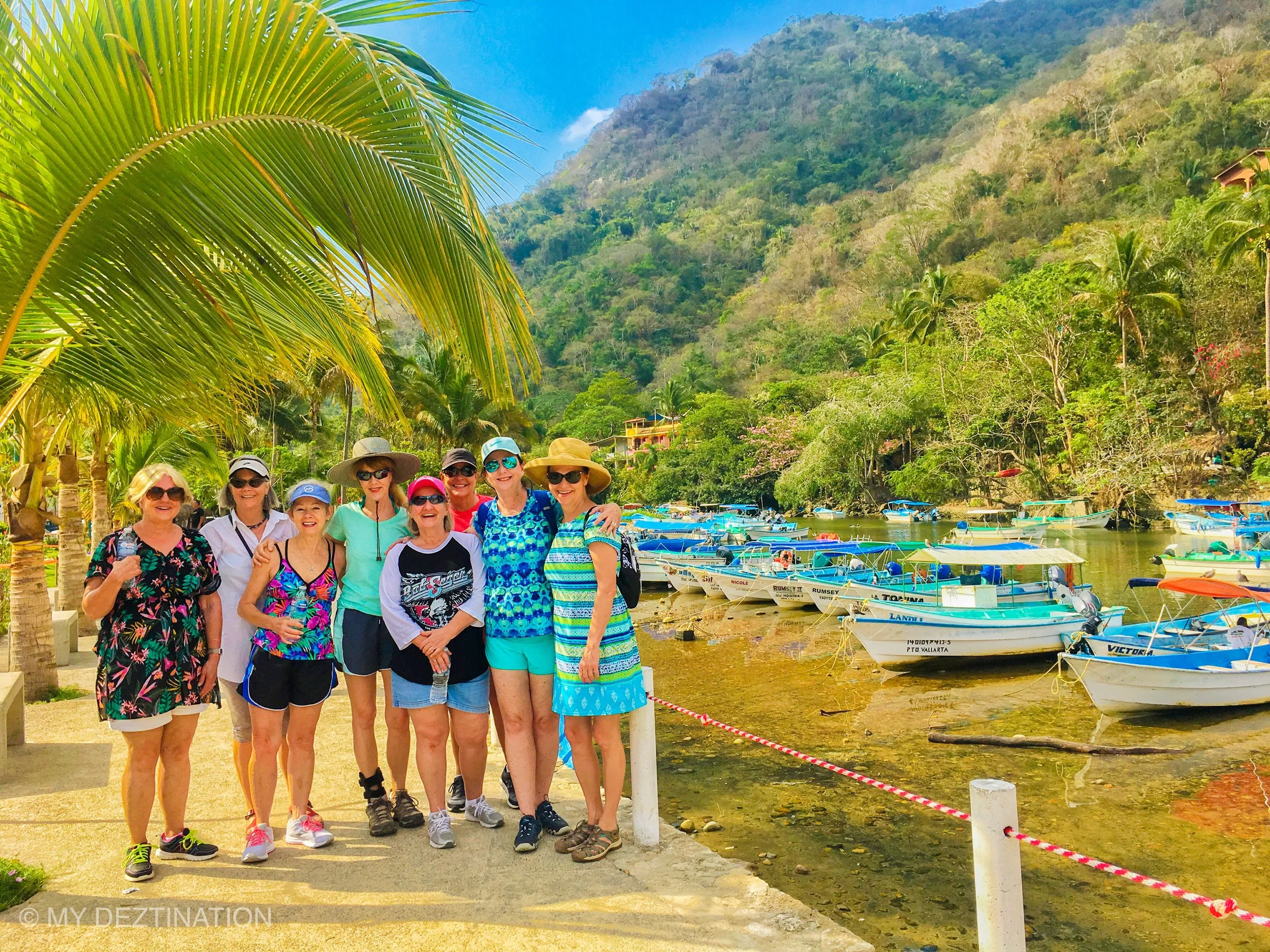 Women by the river in Boca de Tomatlán before My Deztination snorkel tour.