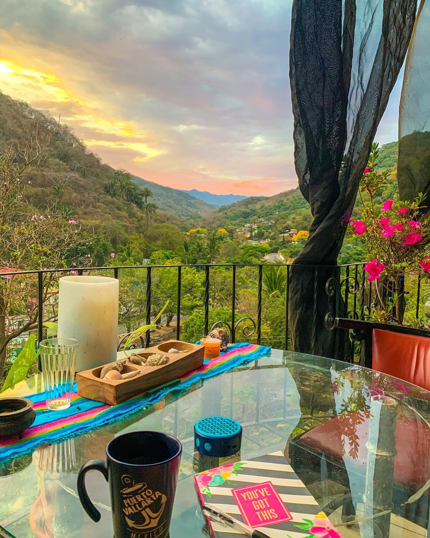 2 Jungle Apartments Next To River FOR RENT In PV

Apply in link in Bio. 

STATUS: Available Now

Apartment Details:

Jungle-style living

Large panoramic windows protect from rain

Beautiful mountain + jungle views

Full kitchen

Open terrace

No AC

