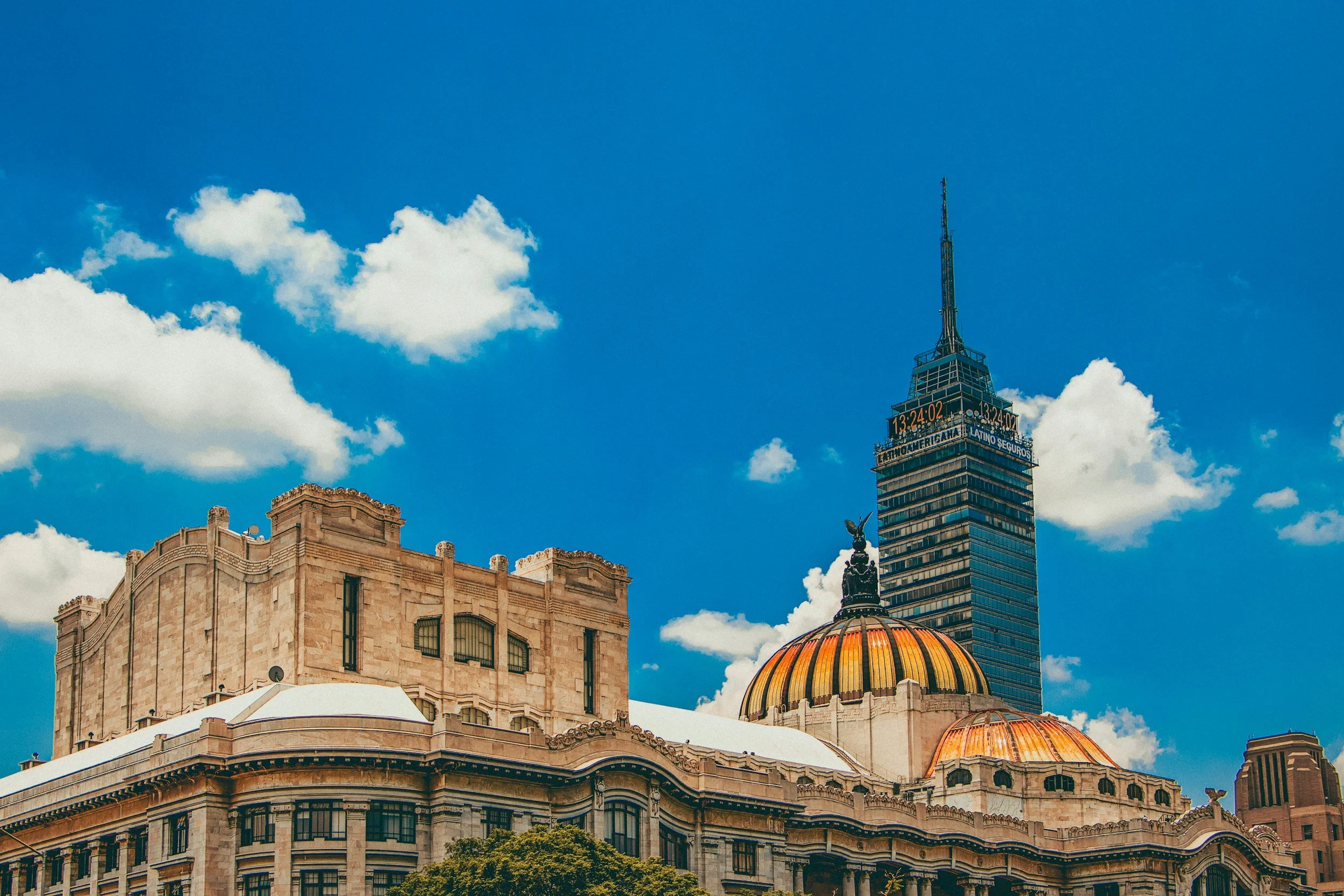 My Deztination clients exploring the sites of Mexico City