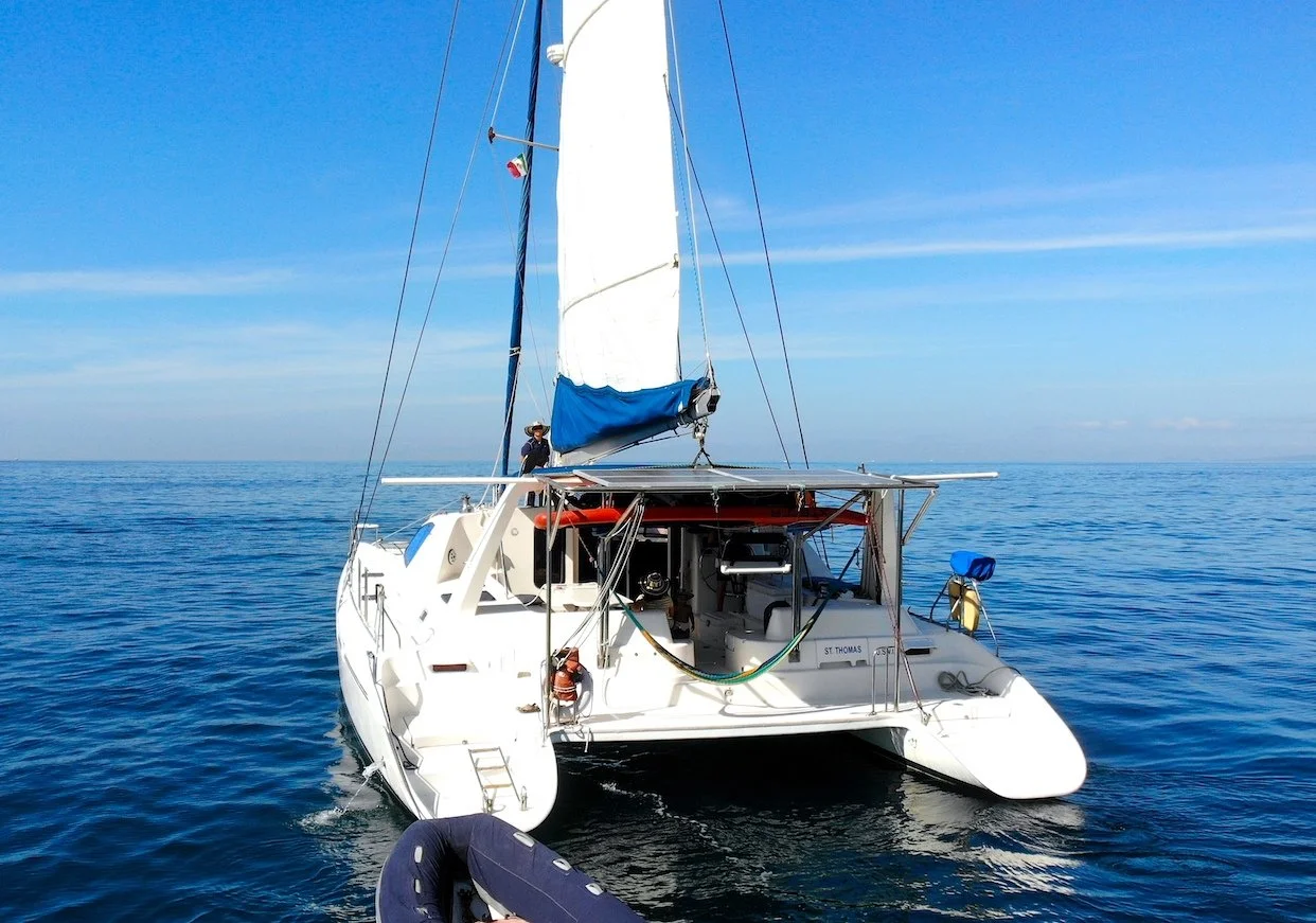 Catamaran gliding across Banderas Bay on My Deztination excursion.