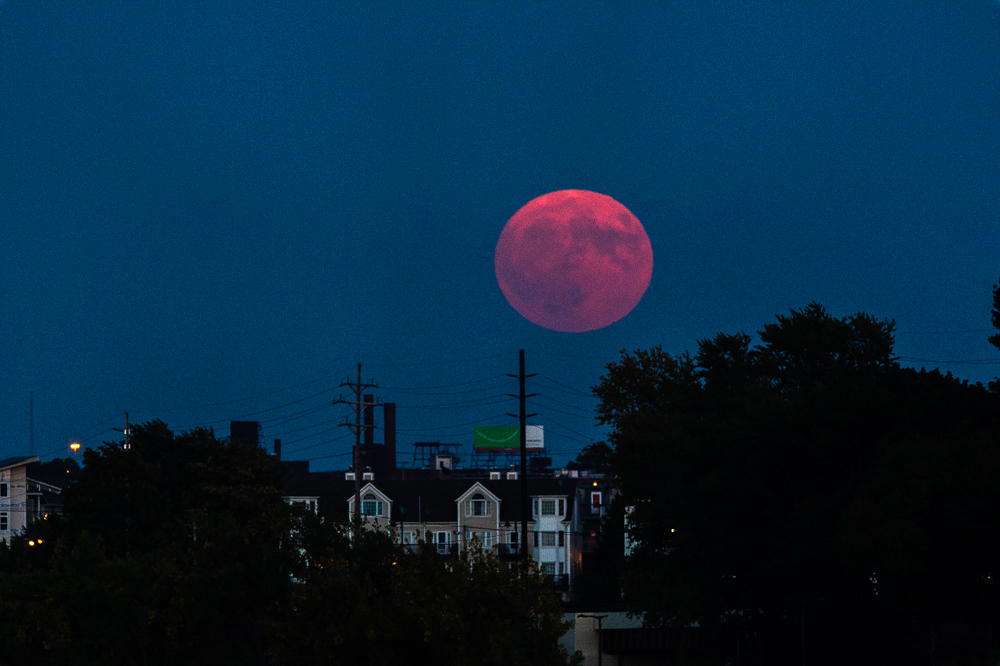 "Hunter's Moon" supermoon eve, Cleveland, 2016.
