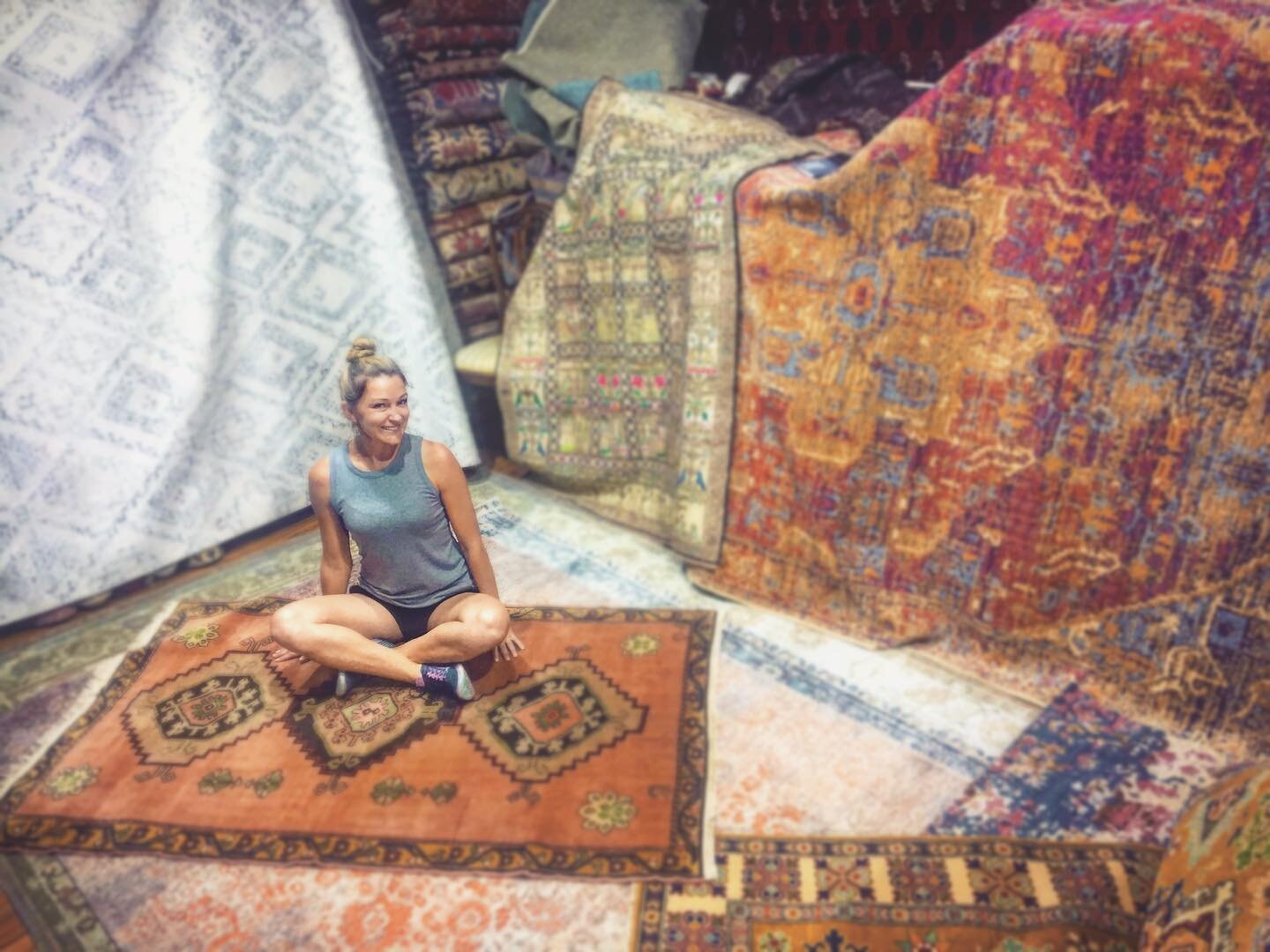 A random rugs galore score for me and some clients awhile back on a trip thru Greece 🤗

#h2finishes #decor #inspirationtravel