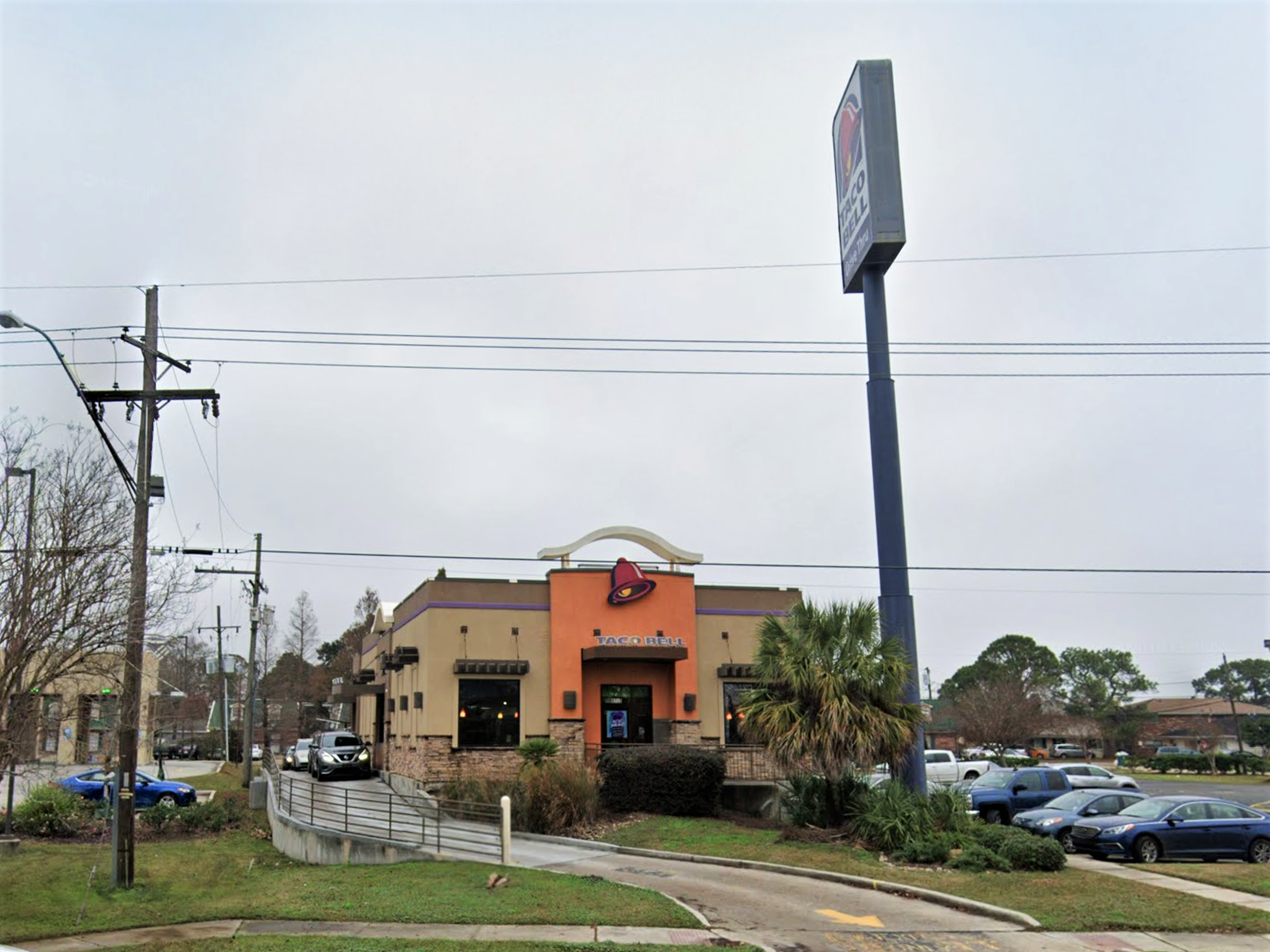 Taco Bell - Veterans Memorial Blvd