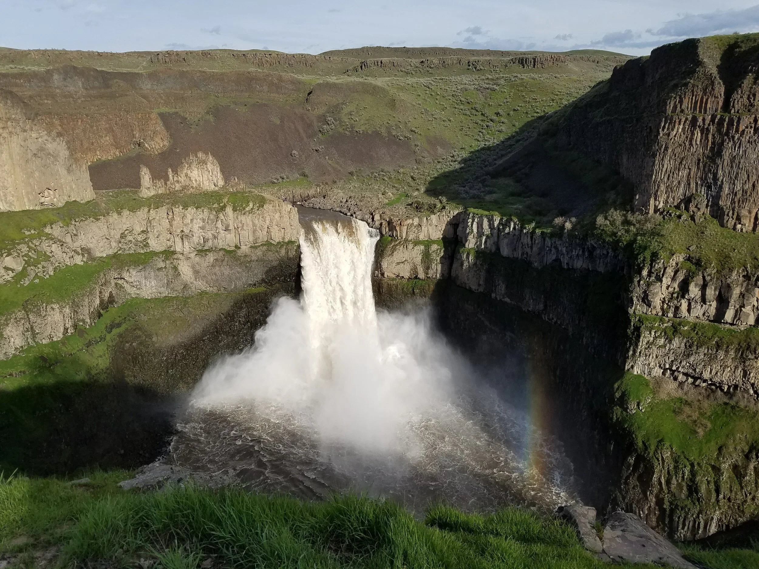 Spring on Washington's Palouse Prairie in a Campervan Rental — Wandervans
