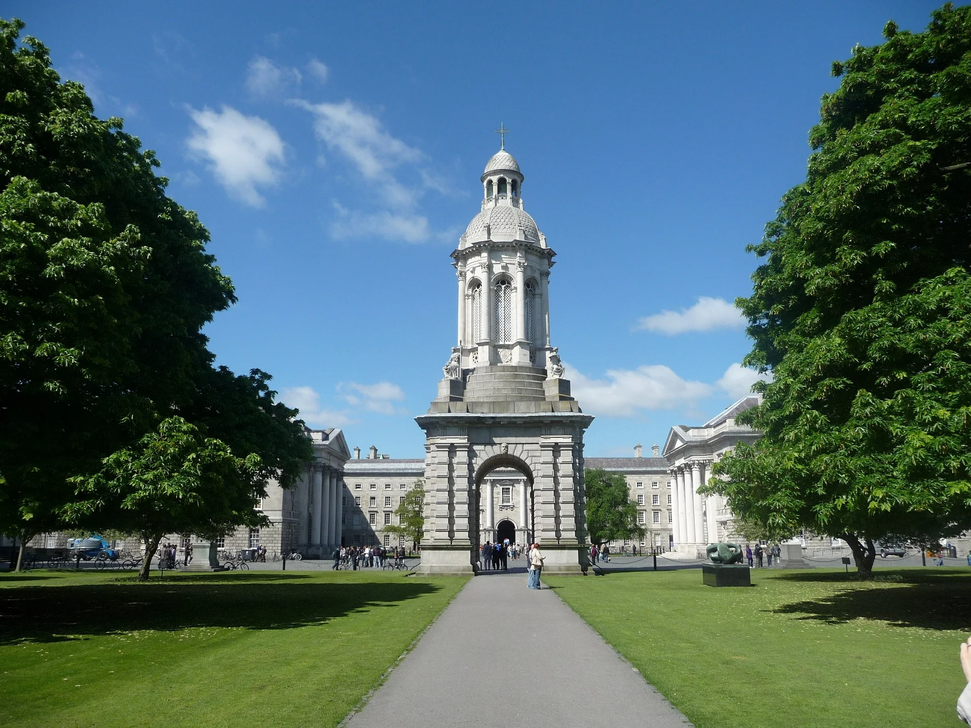 dublin-429990_1920.jpg