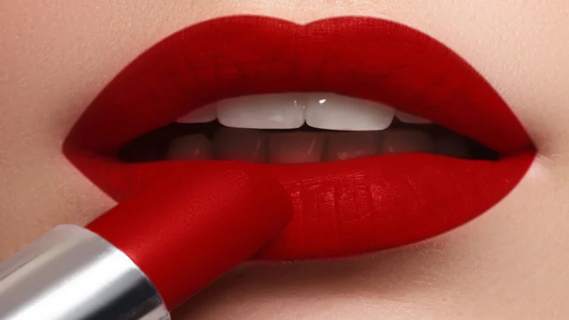red lipstick.jpg