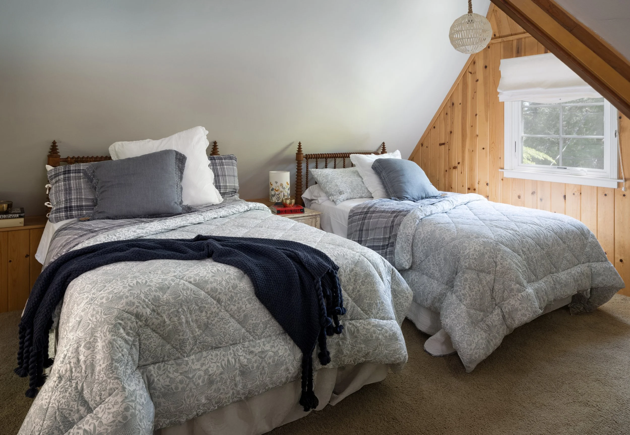 bed-upper.jpg