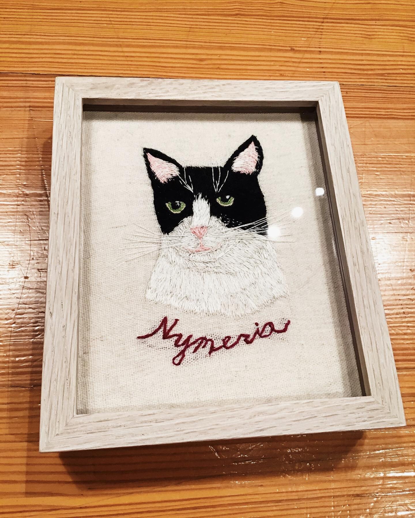 😻This embroidered piece is pin-stretched inside our hardwood frame,  with an opaque stain and Manko pink spray finished outside.