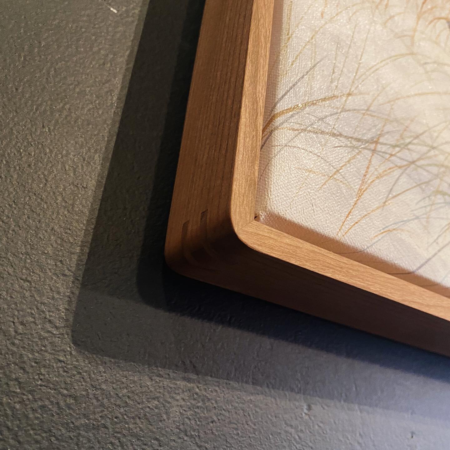 A personal favorite from this week's projects🌬

This stretched canvas is held inside one of our floater frames. This hardwood frame is cherry with rounded corners and a driftwood stain finish. 

Stay warm and check back for more news on the big move