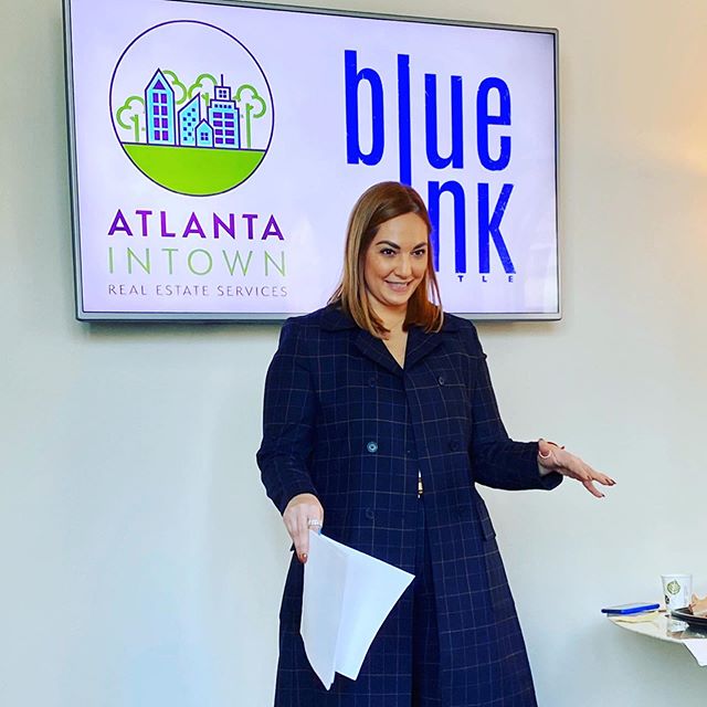 🔹today, i taught a class to some of my fav realtors in midtown ... annnndddd today, i also learned how many weird facial expressions and hand gestures i make when speaking ...🔹😩🤦🏽&zwj;♀️🤣