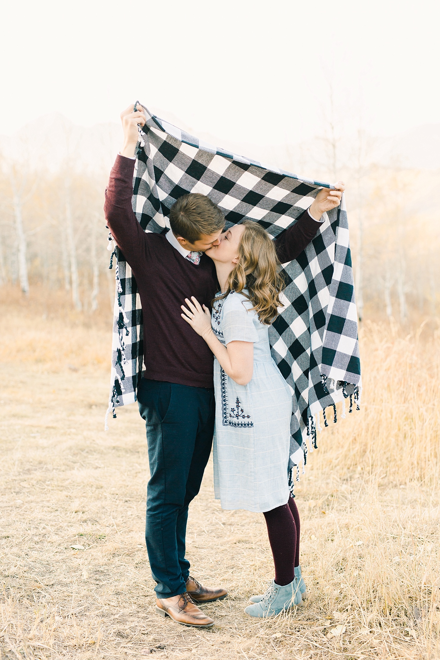 greenapplephotography_0037_utahengagement_mountains.jpg