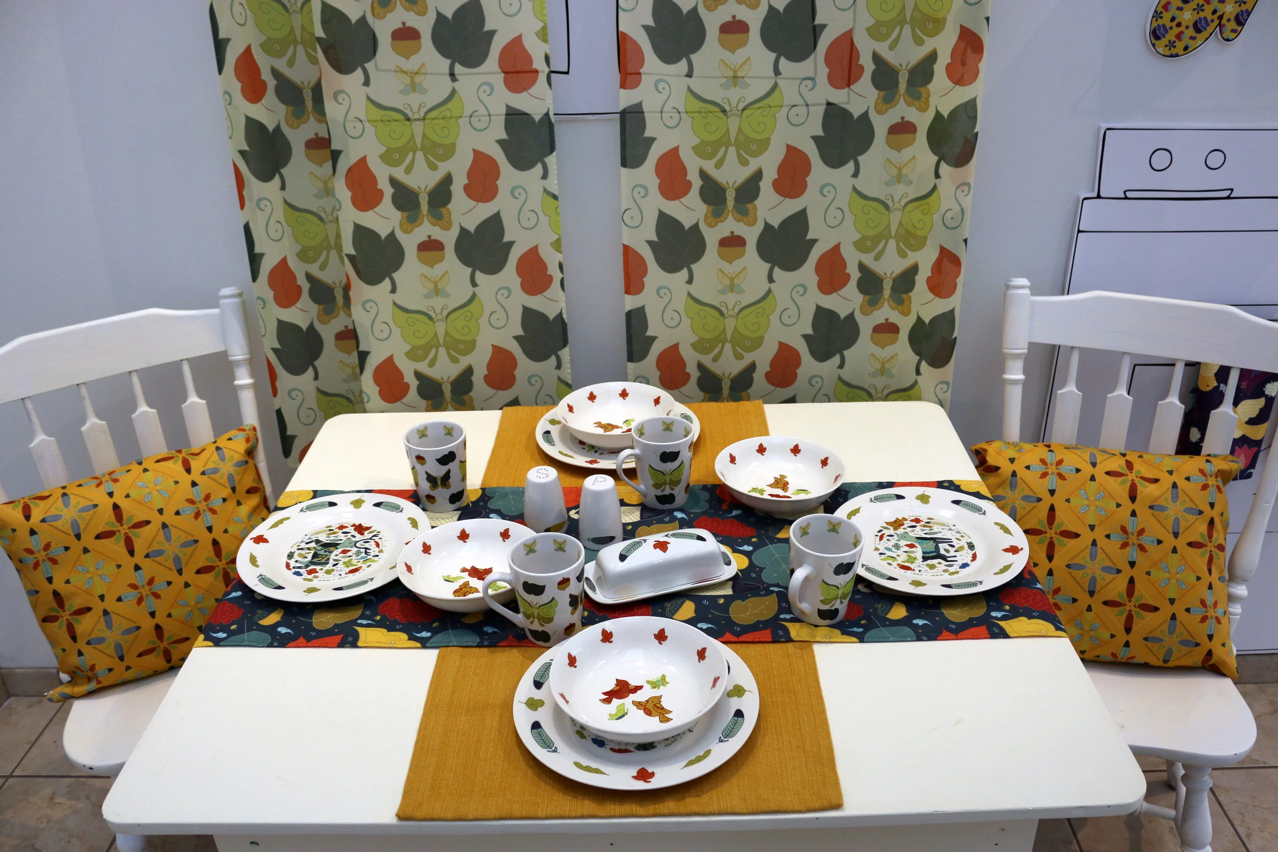 dinnerware.jpg