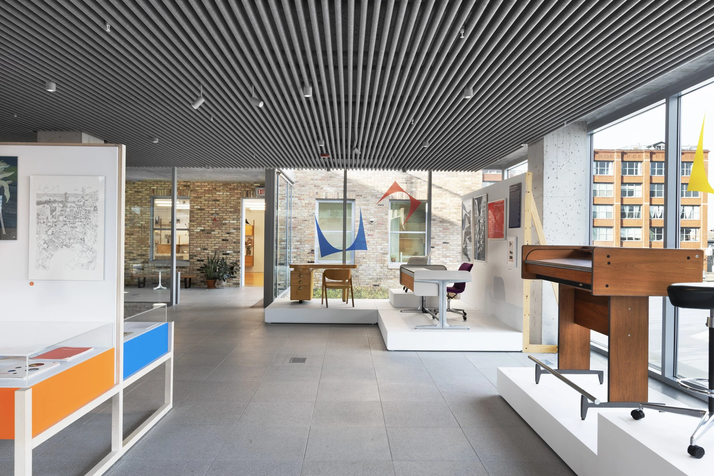 HermanMiller_01.jpg