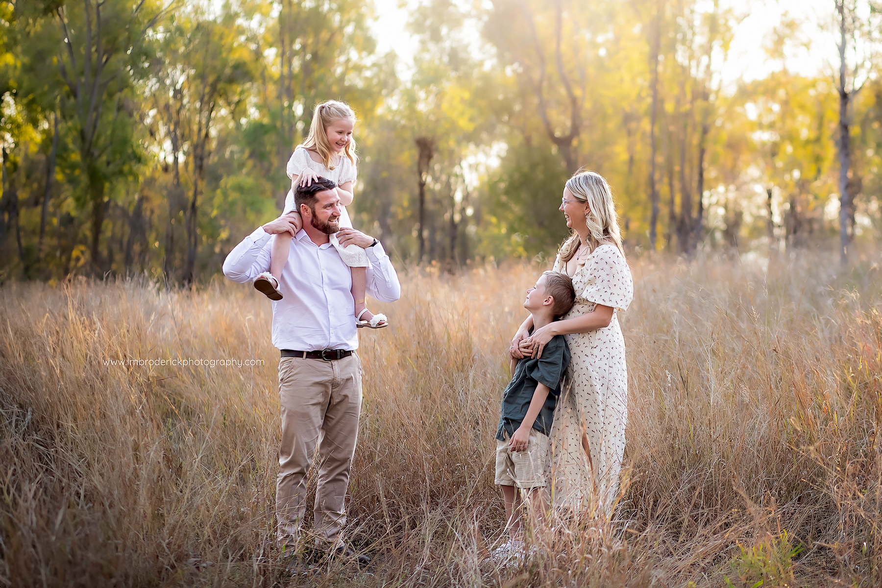 Melissa-Toms-Family-September-2024-(11-of-30)-copy.png