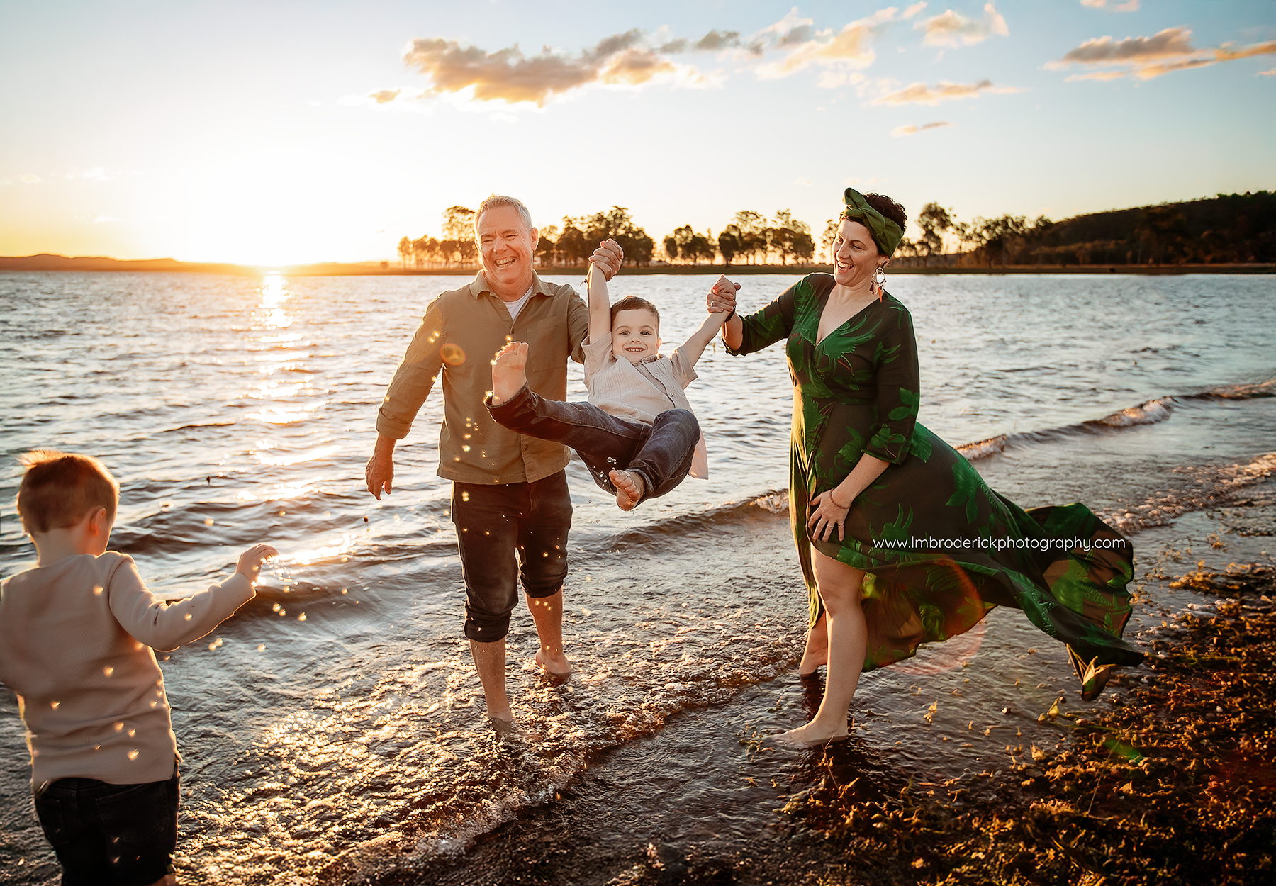 Kelly-Family-July-2025-(197-of-219)-copy-2 - Copy.png