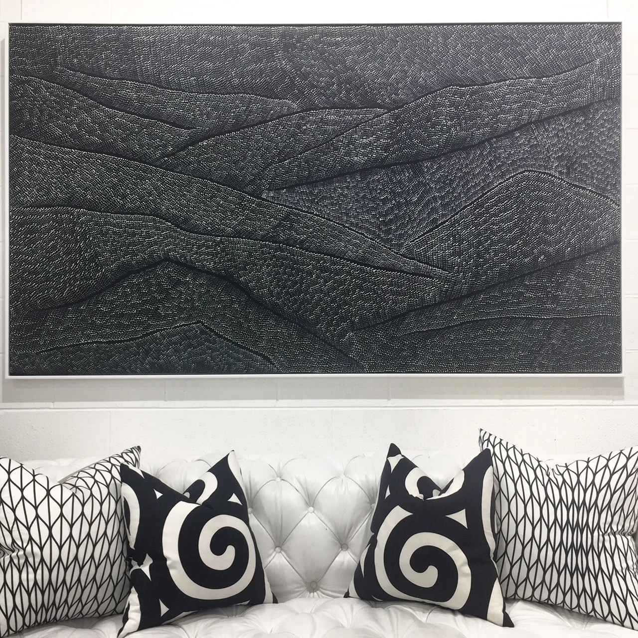Above: Lily Kelly Napangati, Tuli Tuli (Sand Dunes) 2017, Acrylic Paint on Linen, 122 x 212cm, P.O.A