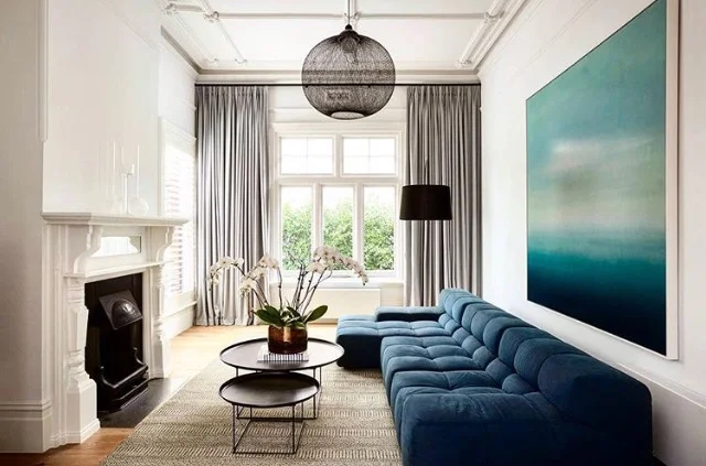Above: Patricia Heaslip, Happy Heart , 2016, Oil on Linen, 183 x 183cm. Private Residence: Malvern, Melbourne, Australia.