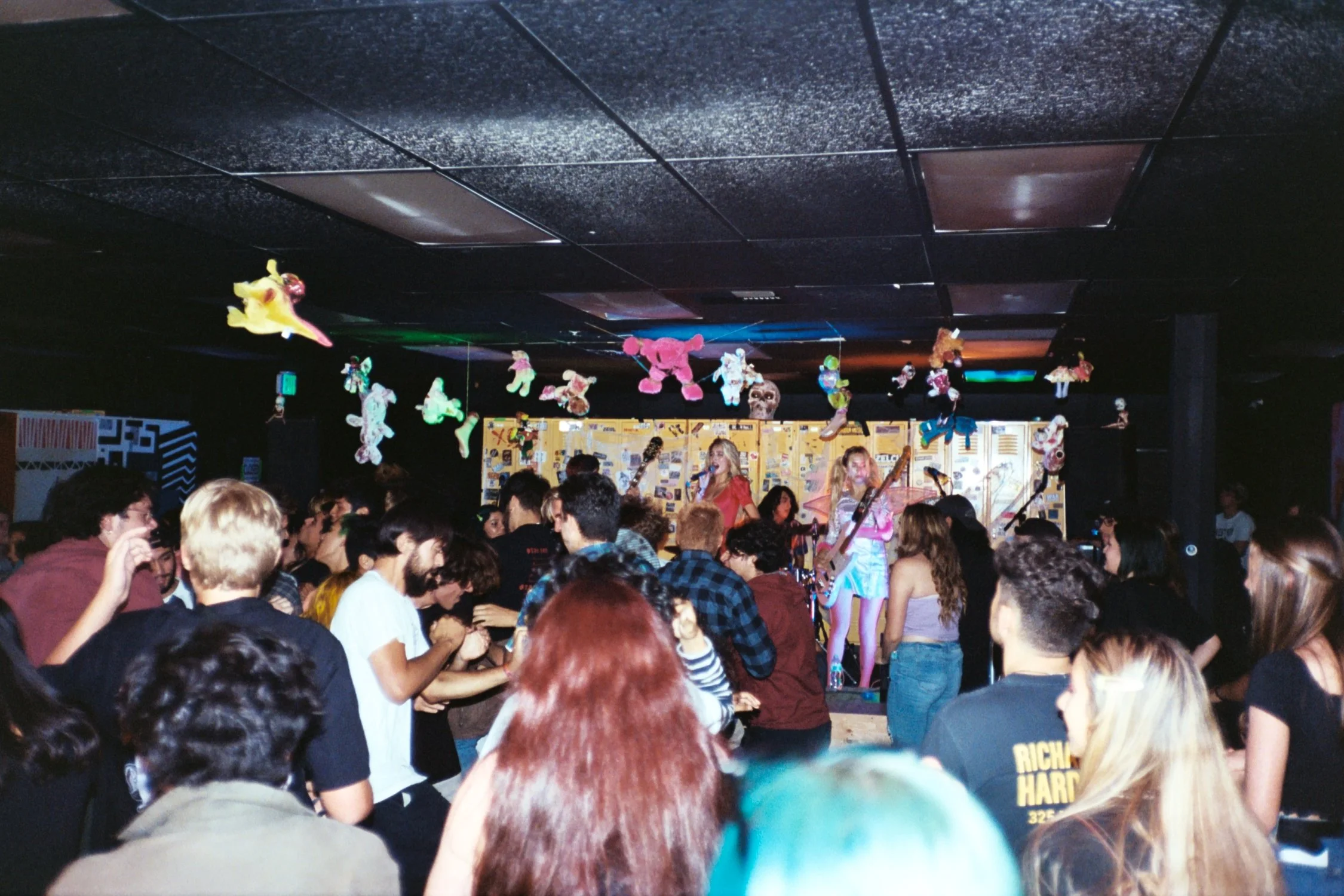 AA009.jpg