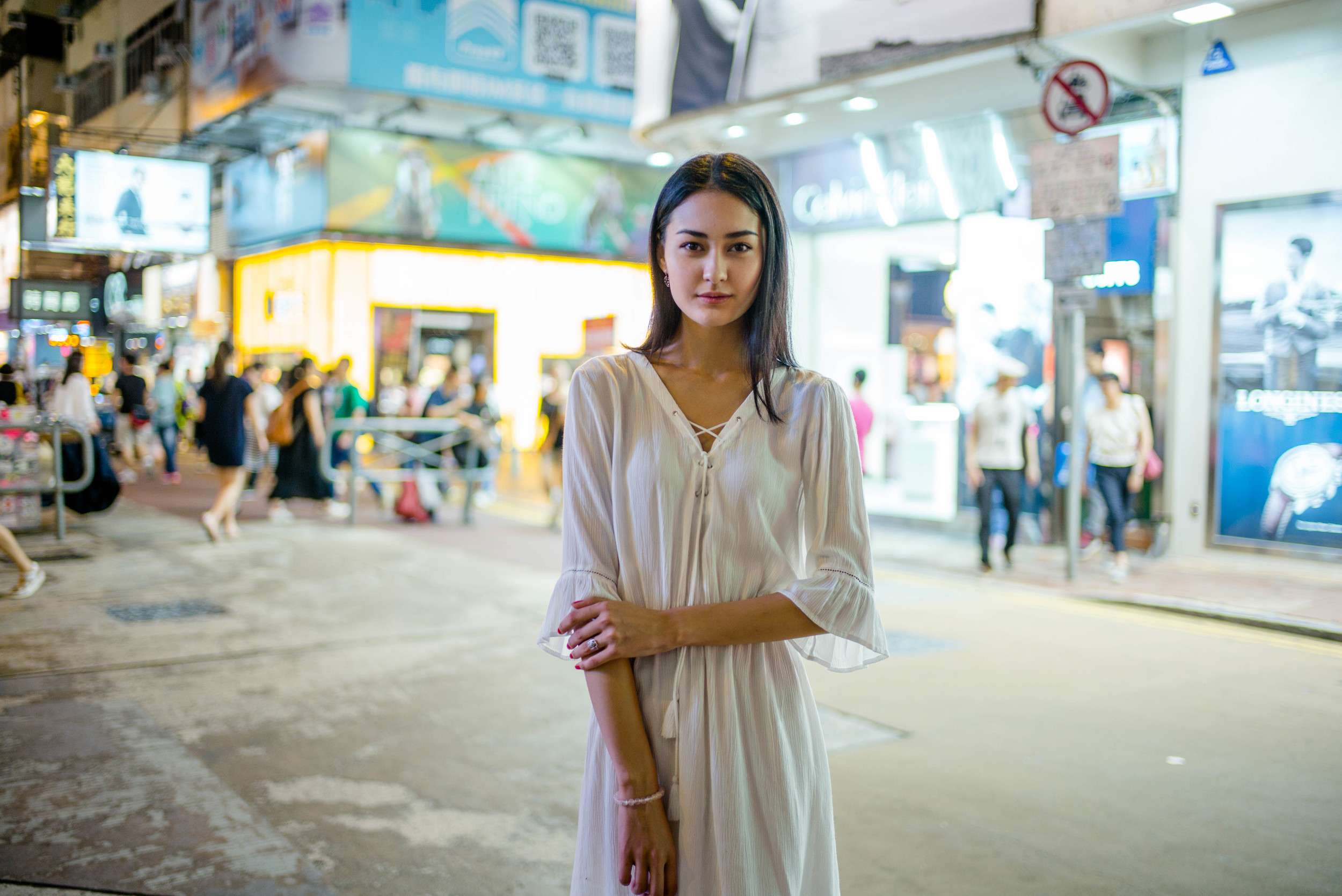 35mm f/1.4 Summilux FLE - Here is an example of difficult lighting. The background light was brighter than the foreground, which was largely in shadow. This image is only possible, because of post processing on Lightroom.