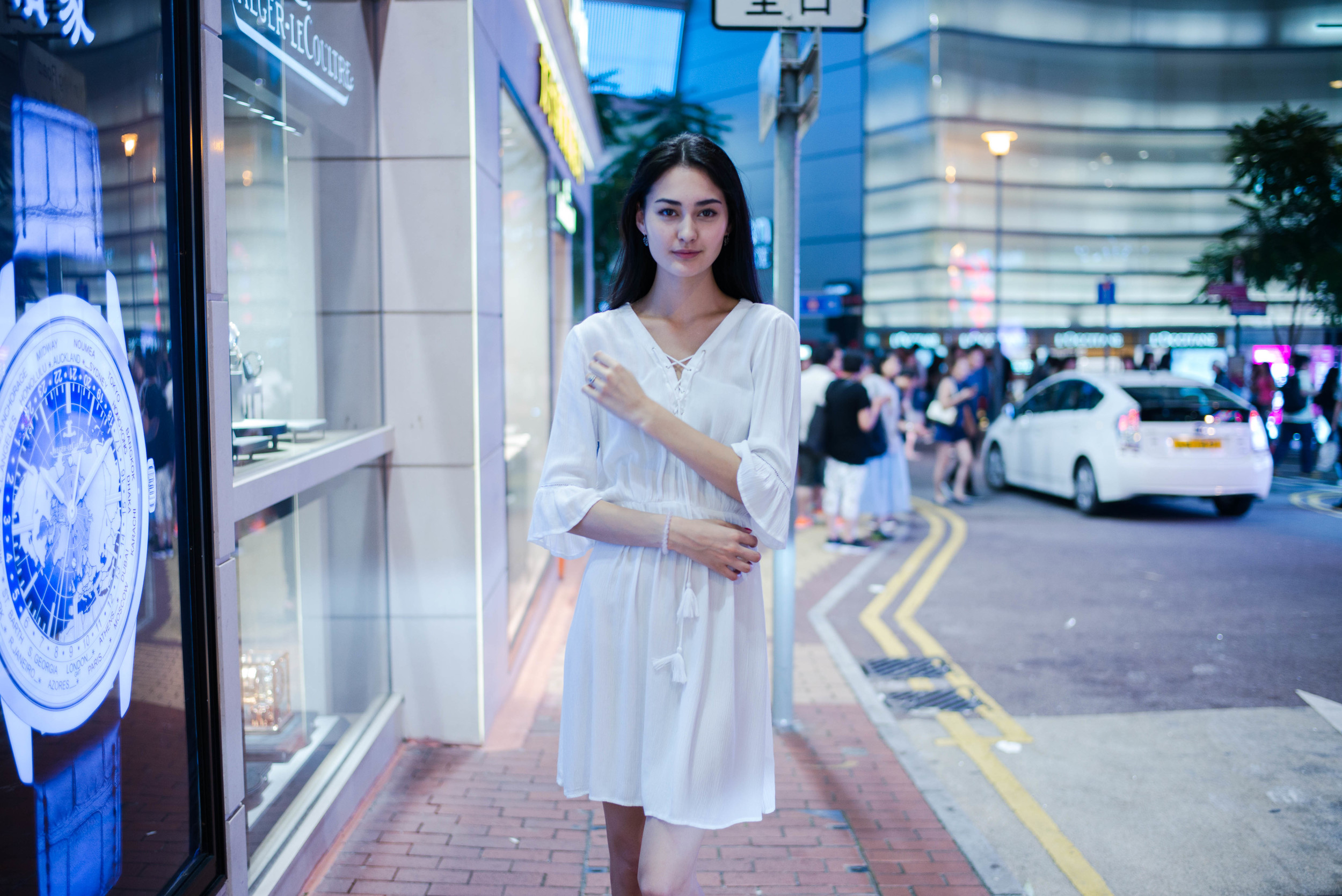 35mm f/1.4 Summilux FLE - Moving up closer by a couple of feet, and bokeh improves a little.