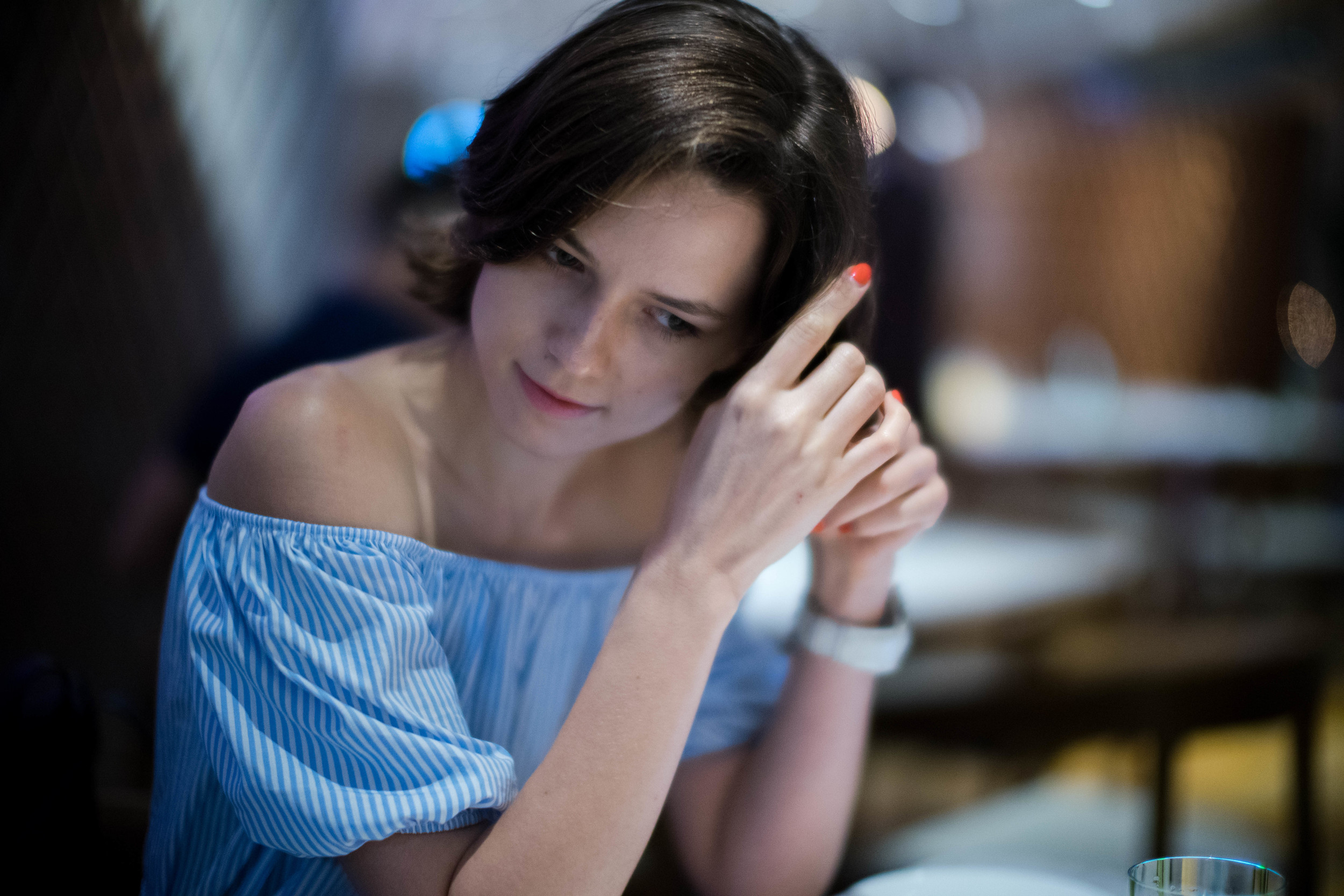 What a fast 50mm looks like at the restaurant table. At the table, you're too close to get enough of the background to establish your setting. And besides, the bokeh, albeit amazing, is just too much to allow you to document your visit.