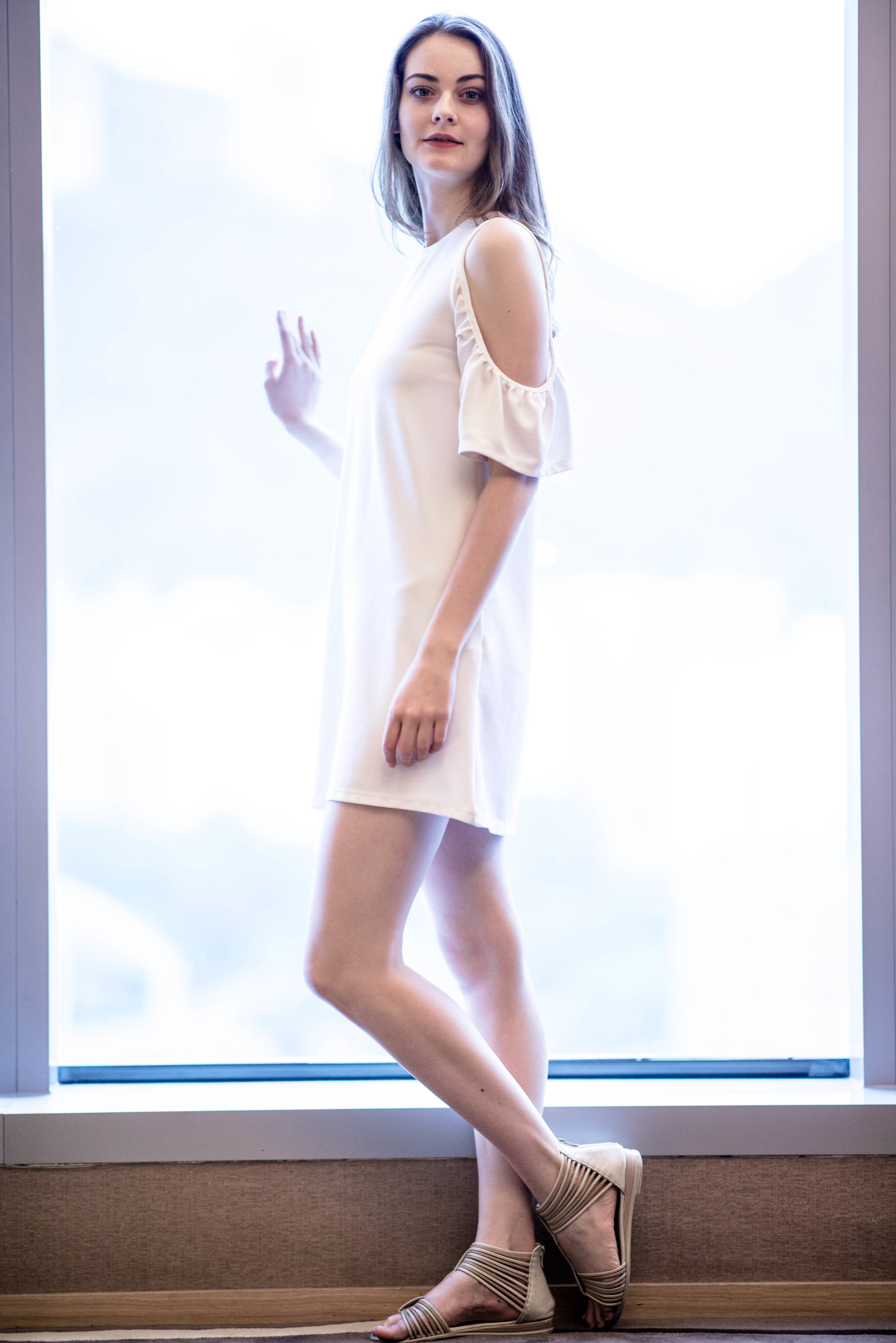 I normally don't like to take vertically oriented images. But the room wasn't long enough for me to shoot horizontally.