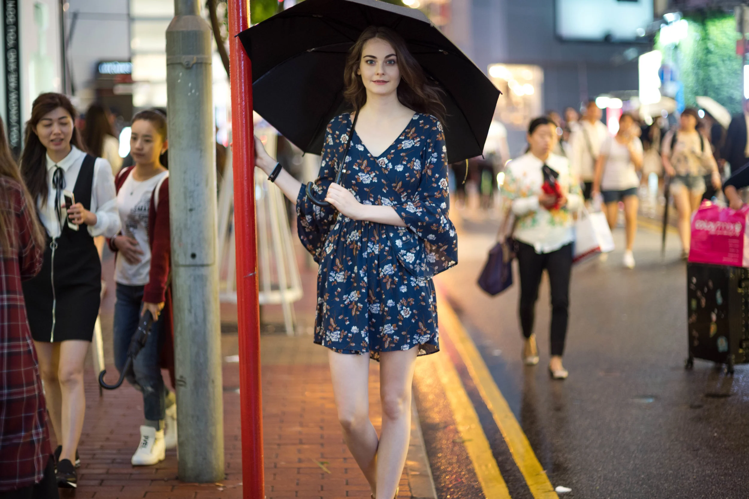 Leica 75mm f/1.4 Summilux, at f/1.4, ISO 500, 1/100s.