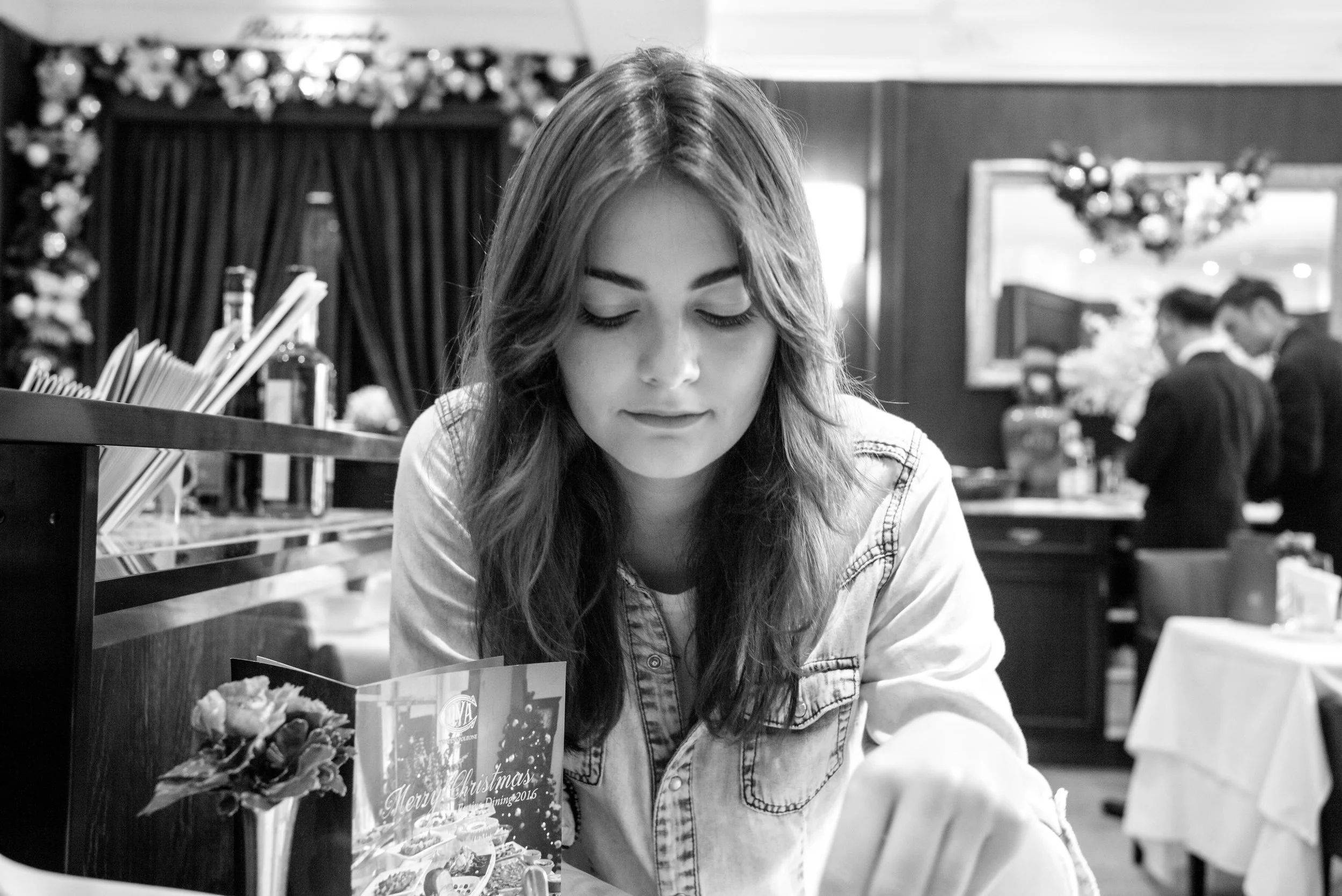 Leica M246 - ISO 6400, f/4, 1/60s, +1 stop