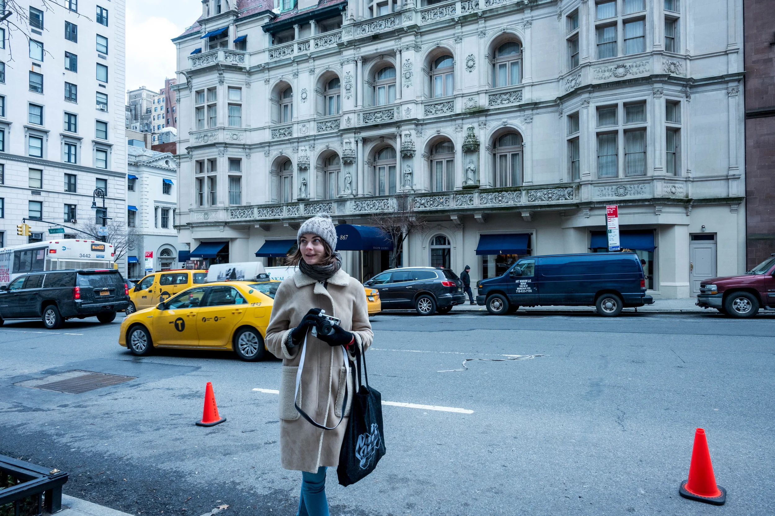 Leica SL + Leica 21mm f/1.4 Summilux - On Madison Avenue across the street from the flagship Ralph Lauren store.
