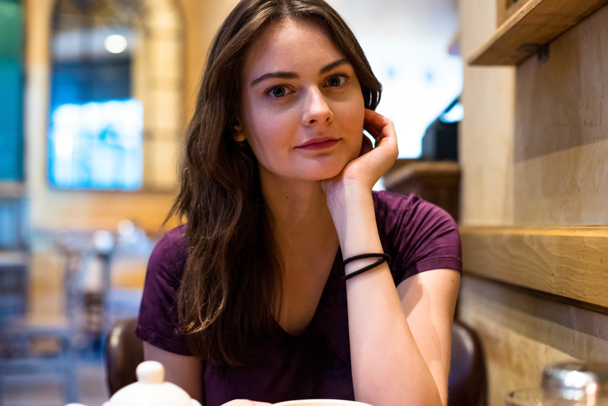 Leica 50mm f/1.4 Summilux-R ASPH - Indoor comparison shot against the 50mm Summilux-SL