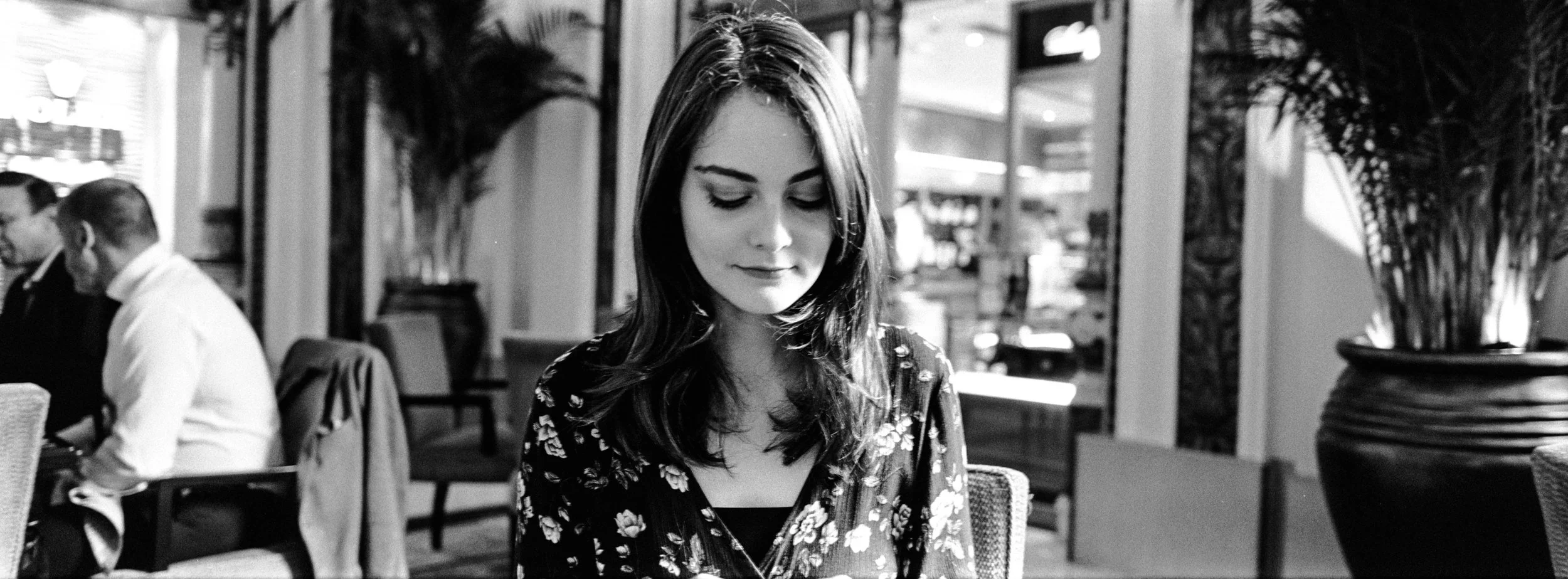 A quick bite at the Peninsula Hotel - Kodak Tri-X 400
