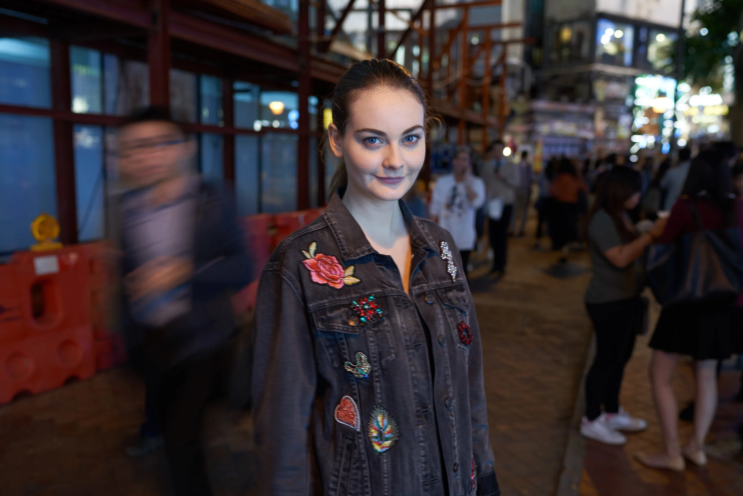 ISO 100, f/2.8, 1/8s - with camera overhead