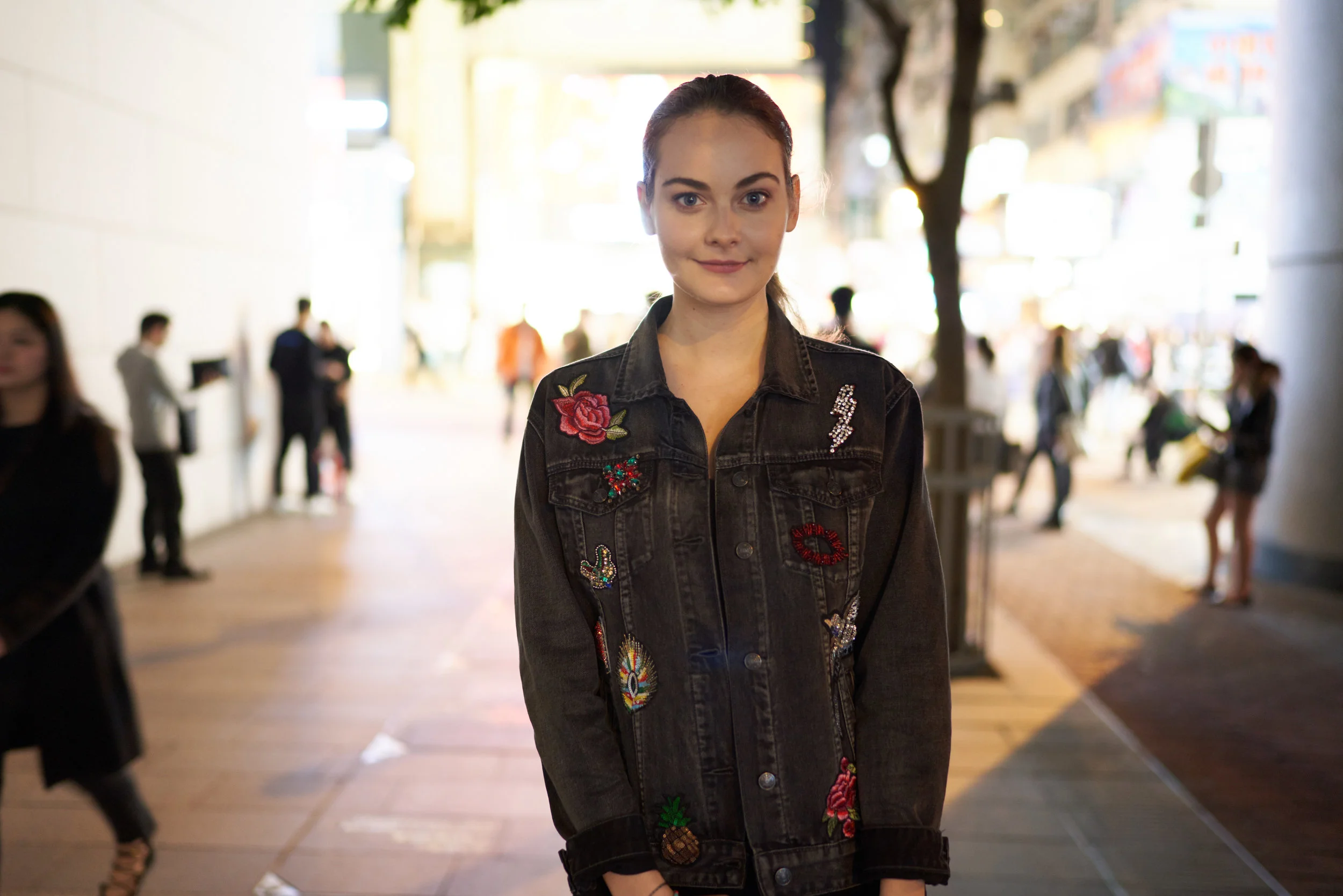 ISO 320, f/1.4, 1/40s, +1 stop