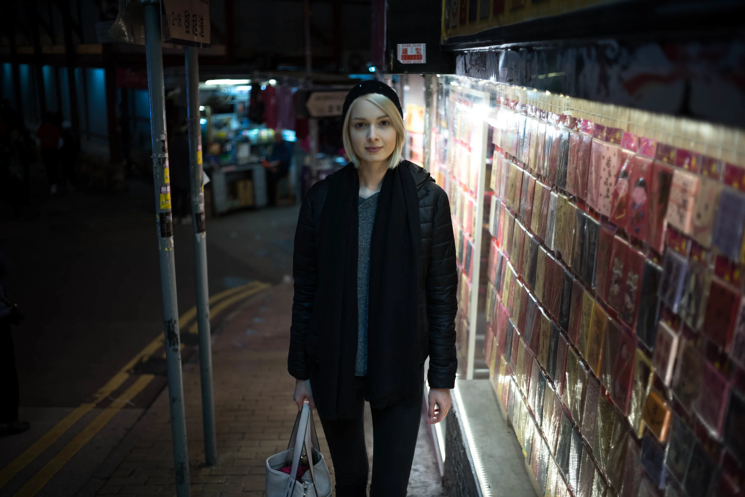 Leica 35mm f/1.4 Summilux AA - ISO 400 - It's amazing what this lens can do with a little light in just the right place.