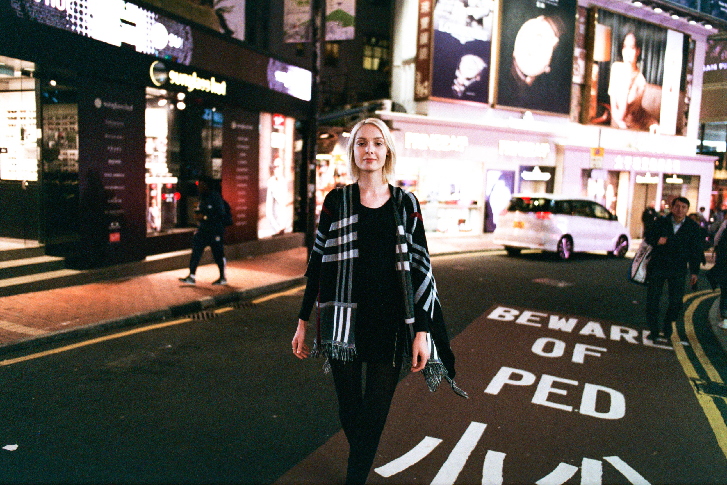 Nikon F6 + Nikon AF-S 28mm f/1.4E + Fujifilm Superia Venus 800