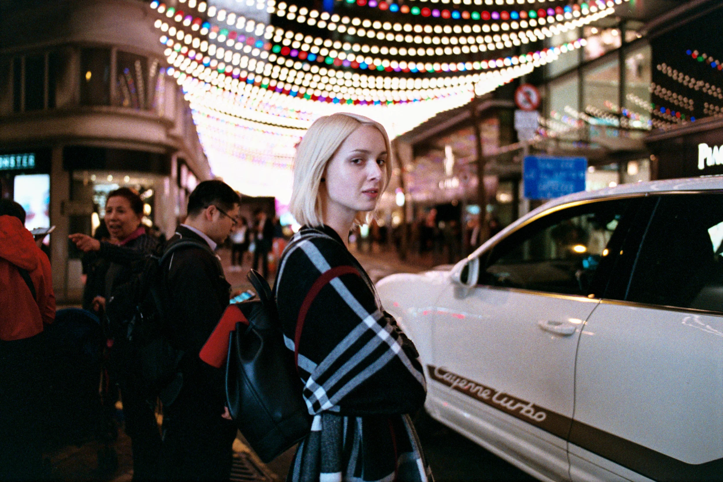 Nikon F6 + Nikon AF-S 28mm f/1.4E + Fujifilm Superia Venus 800
