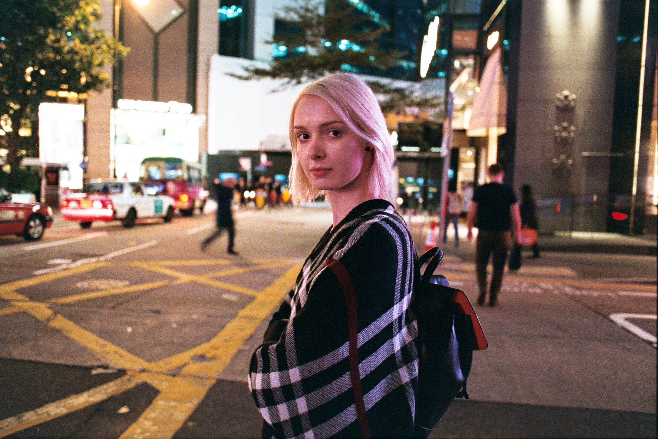 Canon EOS 1v + Canon EF 28mm f/2.8 IS USM + Fujifilm Superia Venus 800