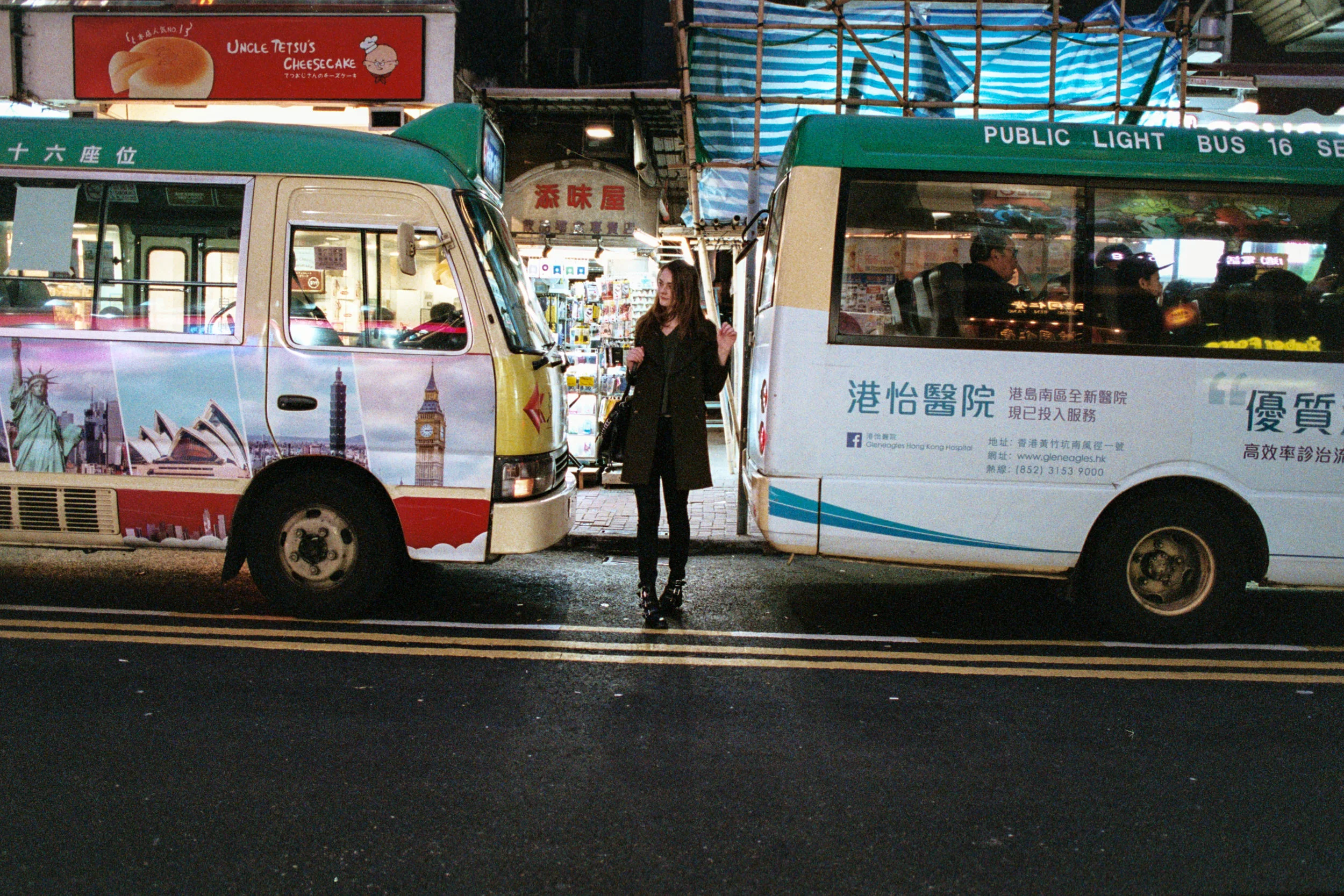 Canon EOS 1v + Canon EF 28mm f/2.8 IS USM + Fujifilm Superia Venus 800