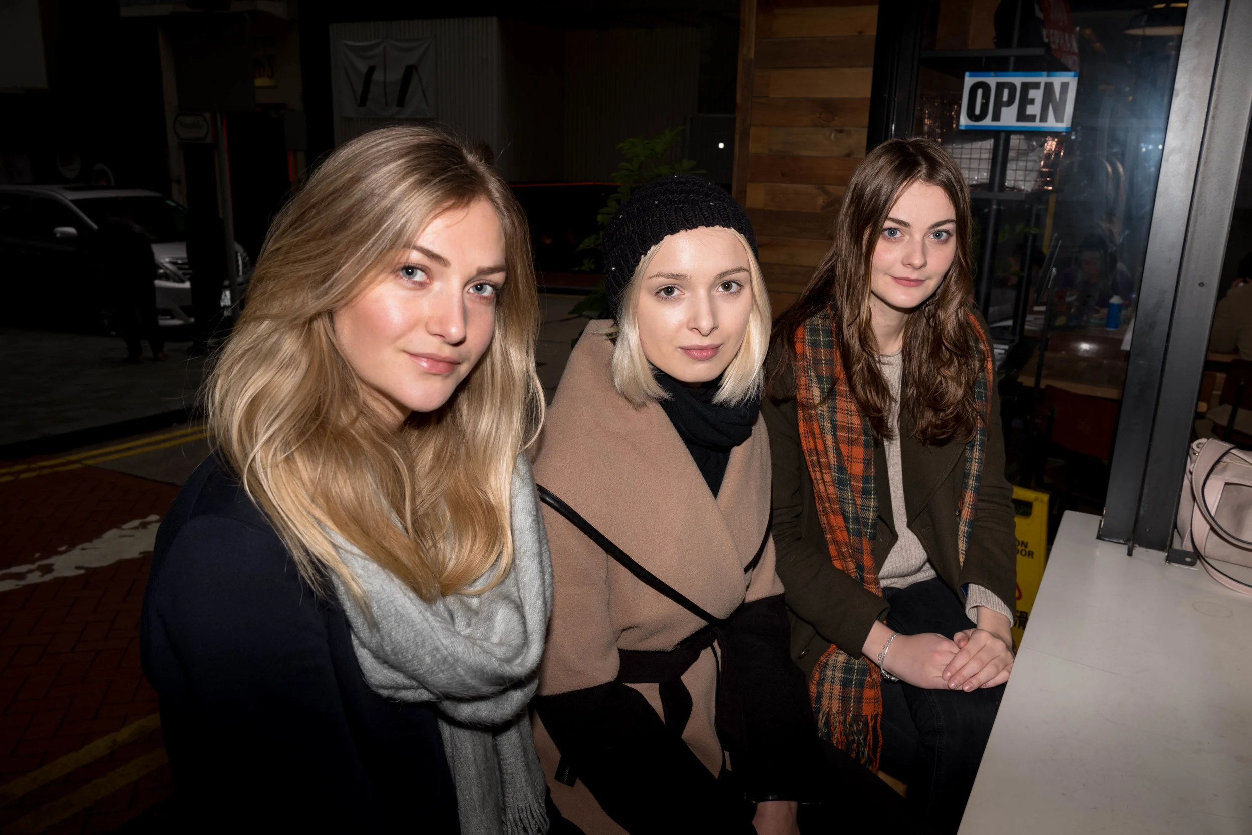 Leica M10 + Leica 28mm f/1.4 Summilux ASPH - On different focal planes, the subject in front will look significantly bigger than the subjects behind, at 28mm.