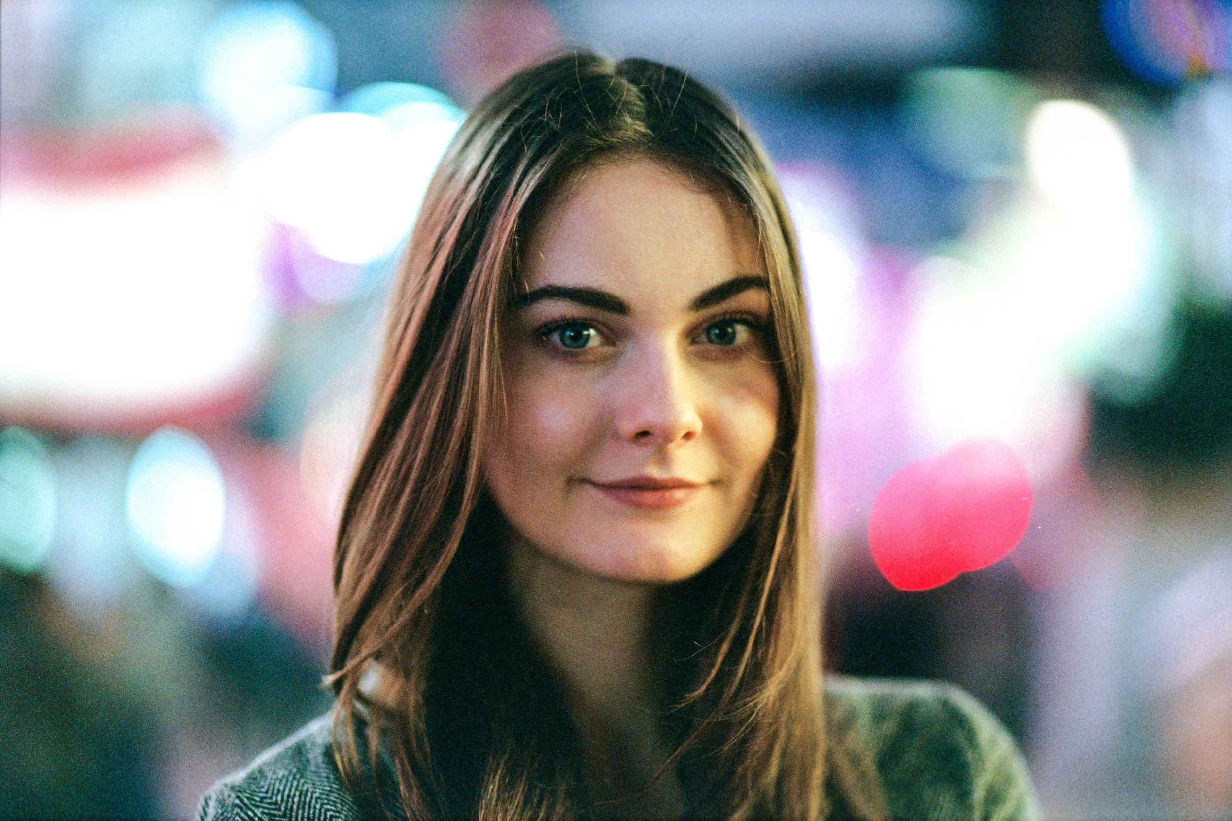 Leica MP-6 + Leica 75mm f/1.25 Noctilux-M ASPH + Fuji Superia Venus 800