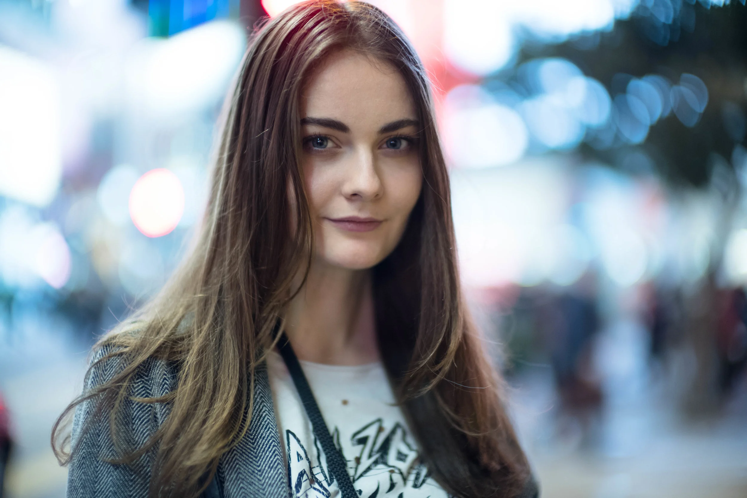 Leica M10 + Leica 50mm f/0.95 Noctilux-M ASPH - closer focusing distance for 75mm equivalent - comparatively, the rendering is not as sharp at the plane of focus, and blurrier in the background. However, this was shot at the 50mm focal length, at the minimum focusing distance.