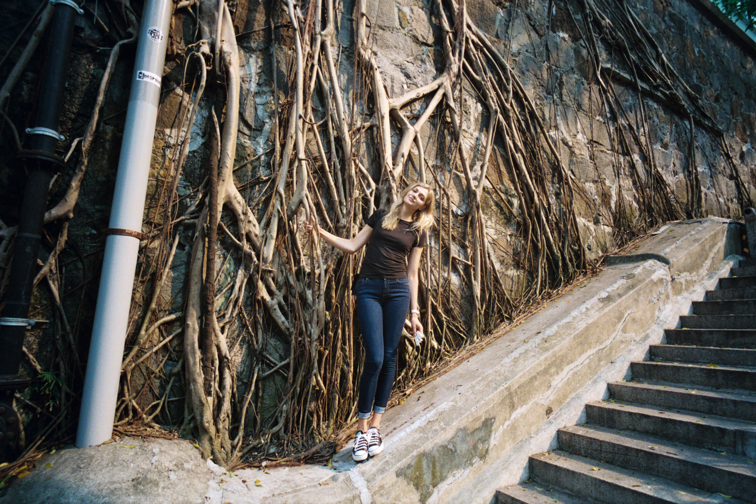 Leica M3 + Leica 21mm f/4 Super Angulon + Kodak Portra 800 - ISO 800, 1/125s, f/5.6