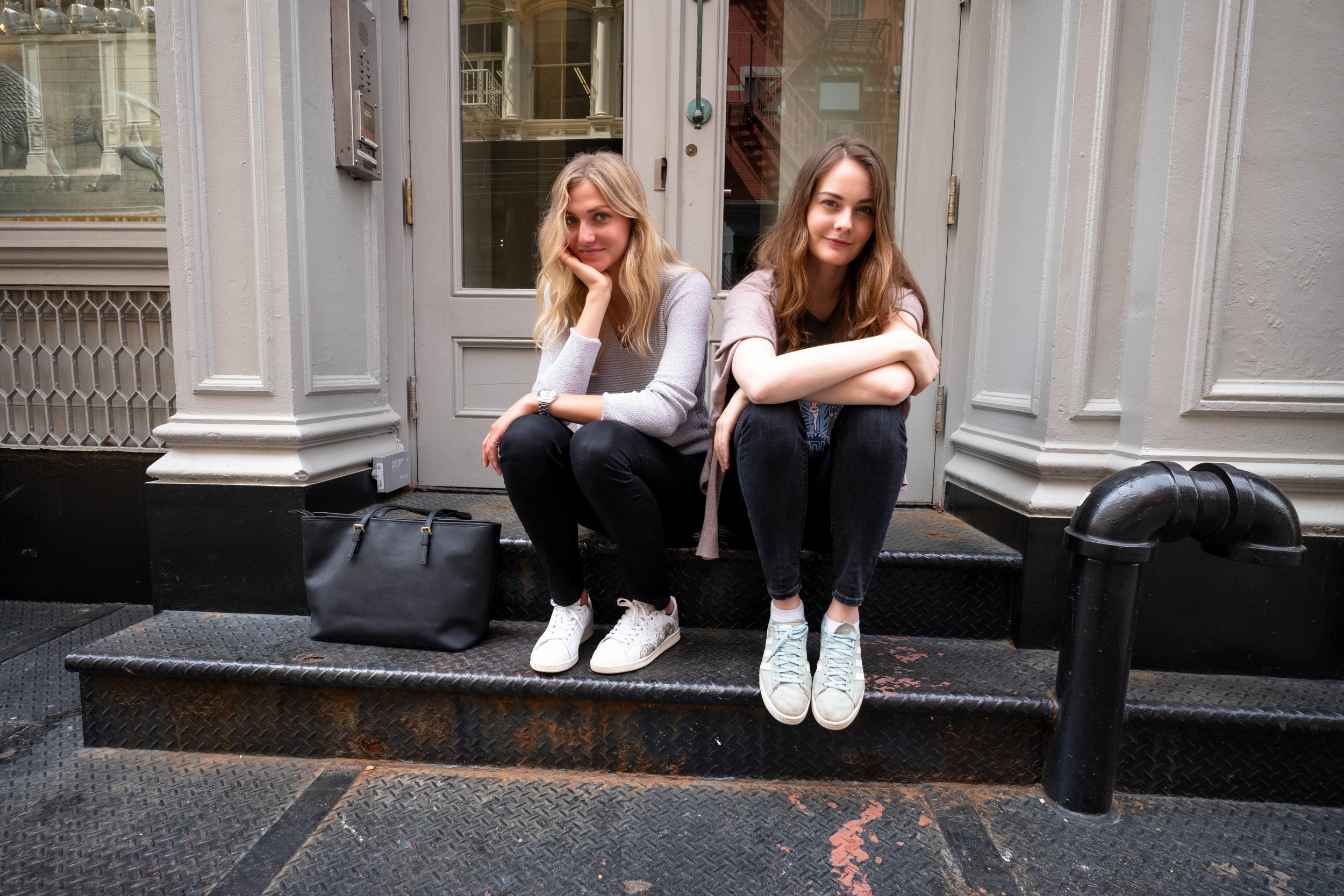 Leica M10 + 18mm f/3.8 Super Elmar-M ASPH - On the first day of the visit, after leaving the Leica Store in Soho. A safe group shot at super wide angles. Both subjects seated with their face and appendages on almost the same focal plane, bunched together at the center of the frame.
